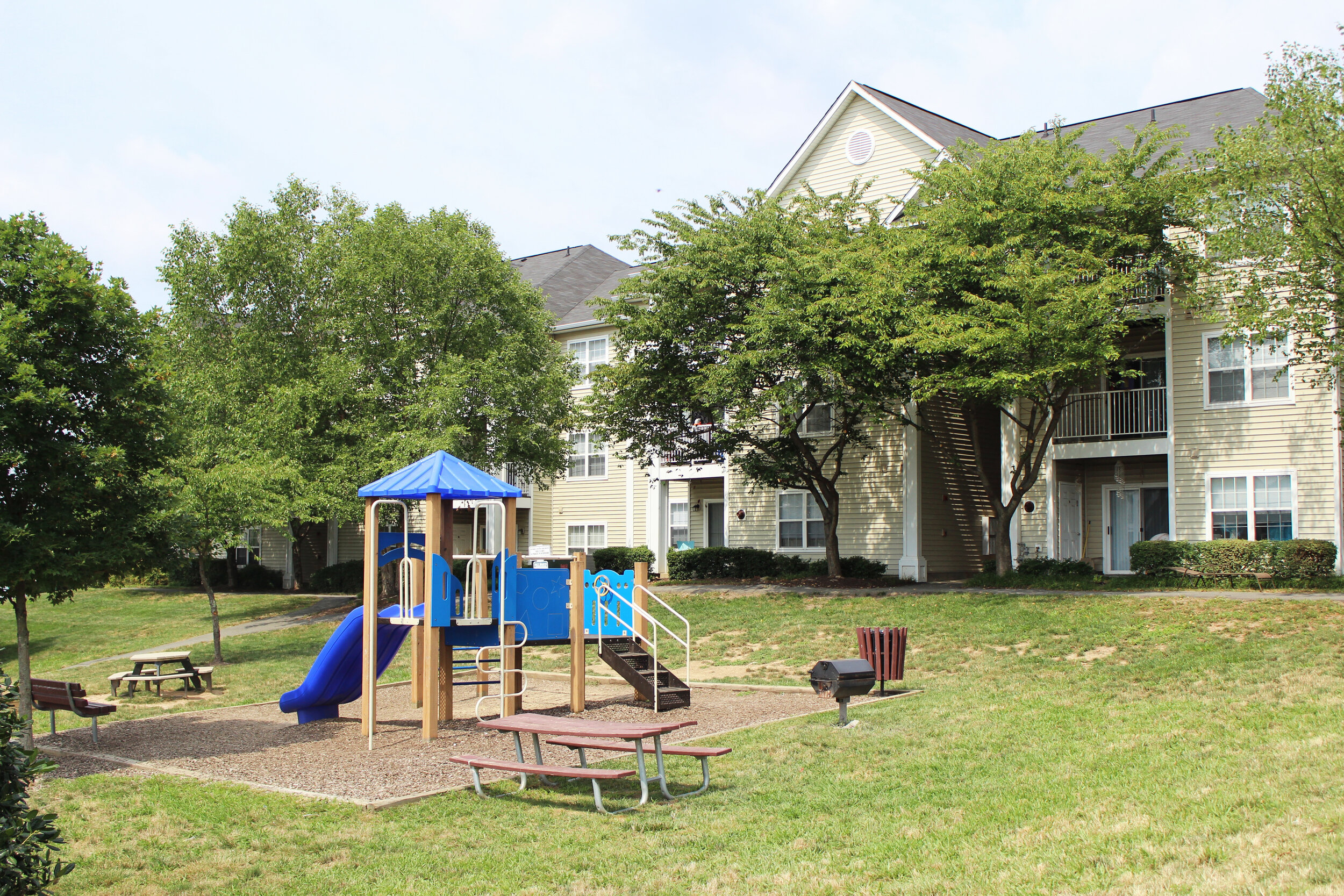  Family-friendly affordable housing community in Leesburg, VA. 