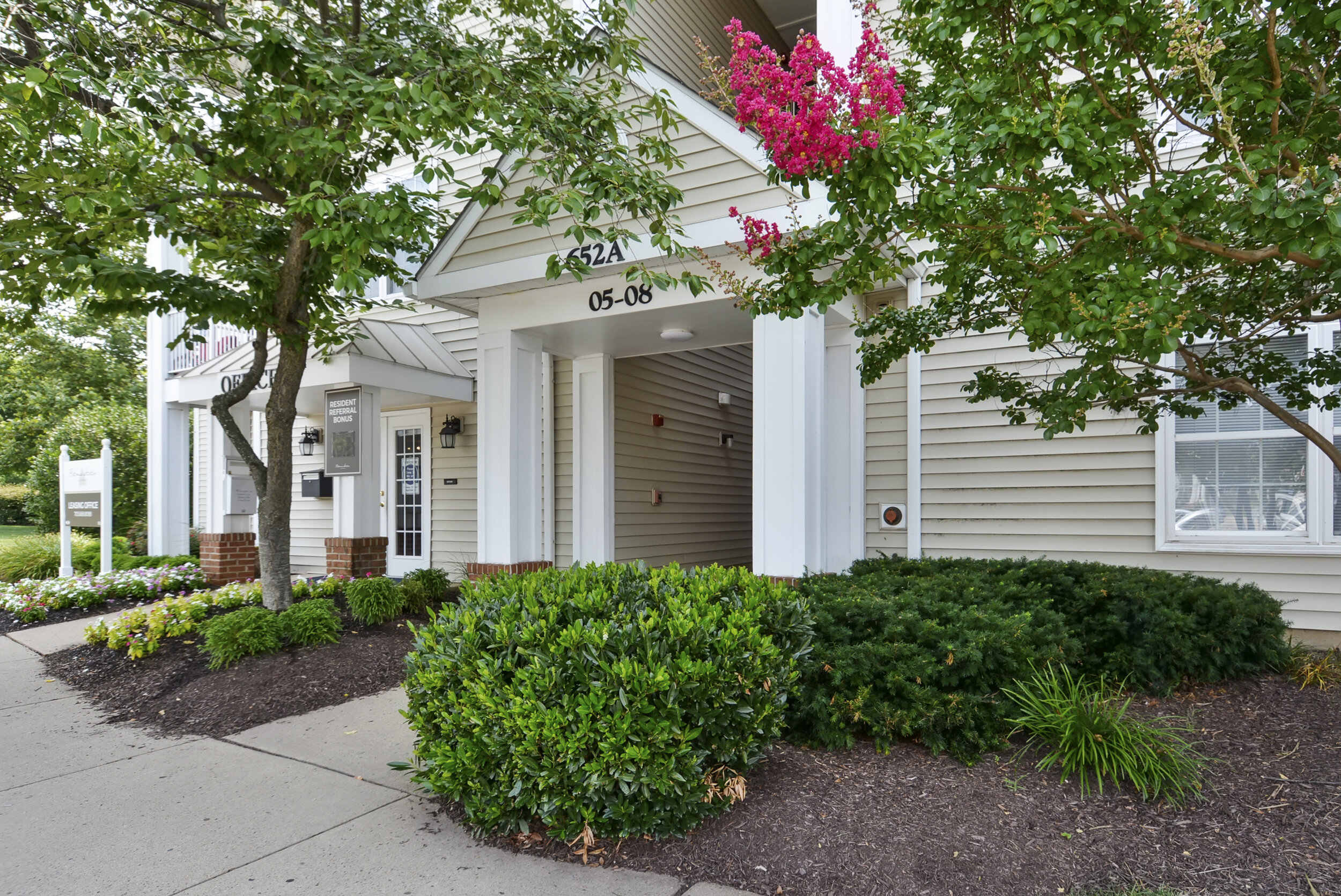  Potomac Station Apartments is an eco-friendly community with plenty of green spaces.  