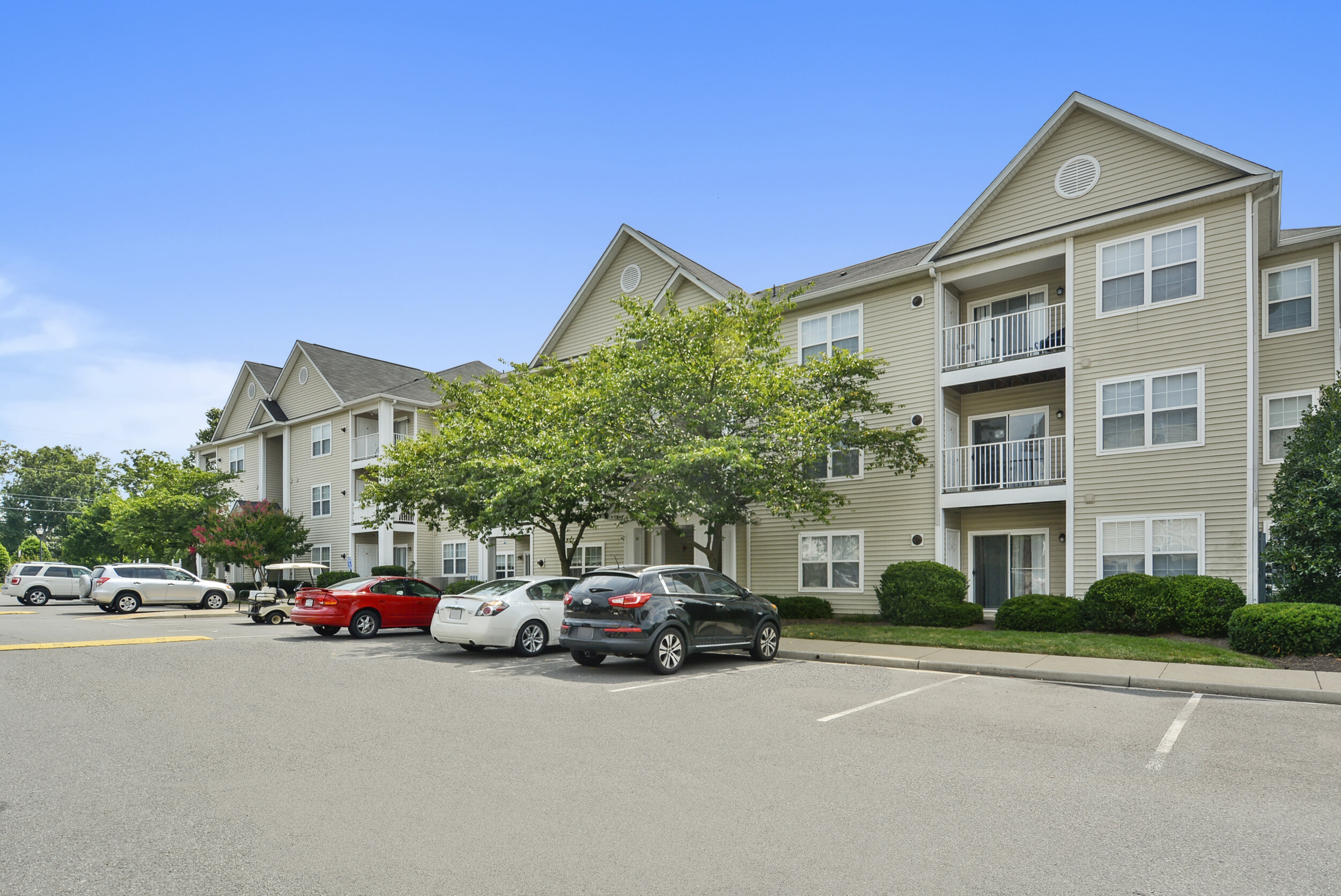  Potomac Station Apartments is a pet-friendly community in the heart of Leesburg, VA. 