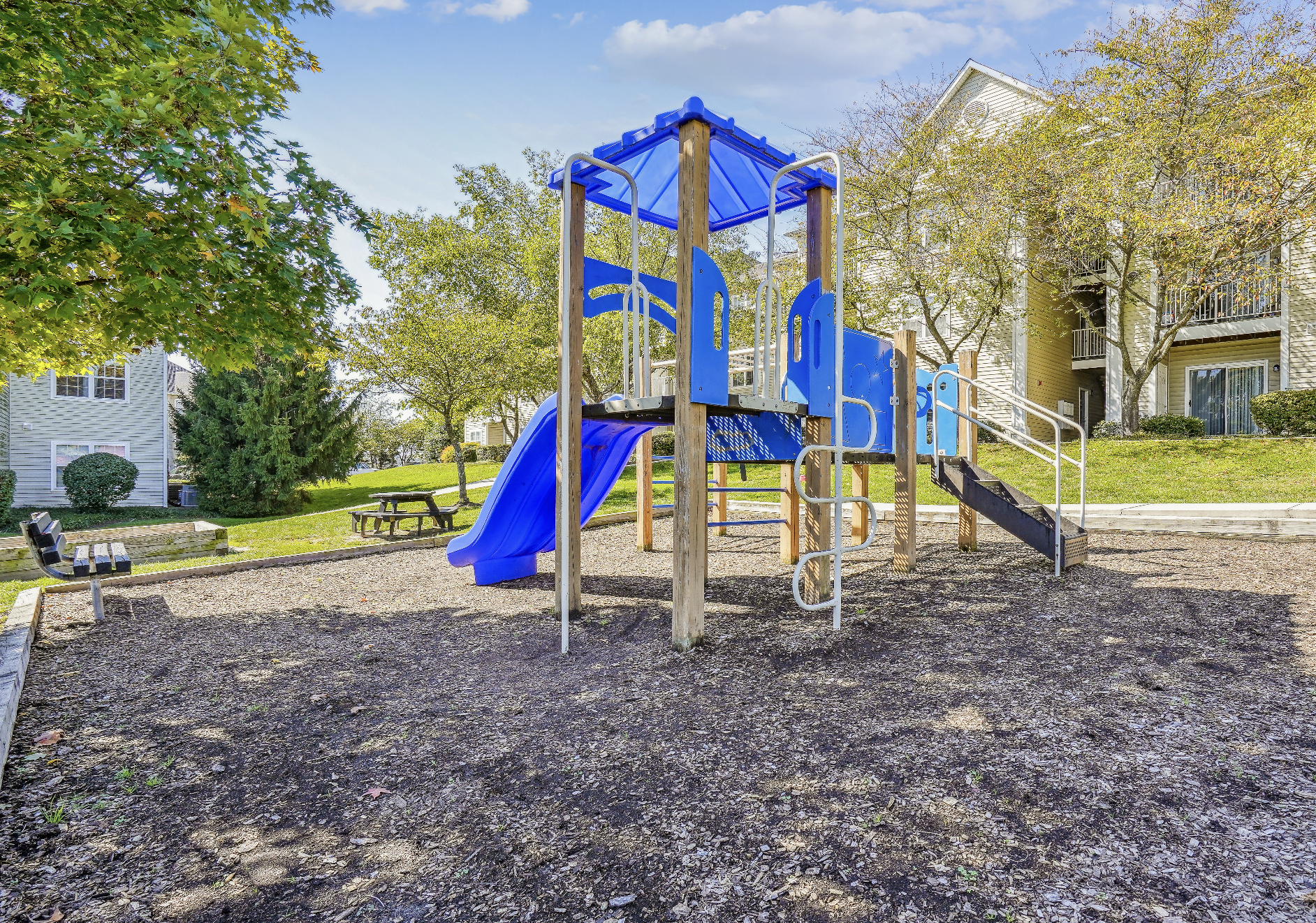  Enjoy outdoor amenities like the playground. 