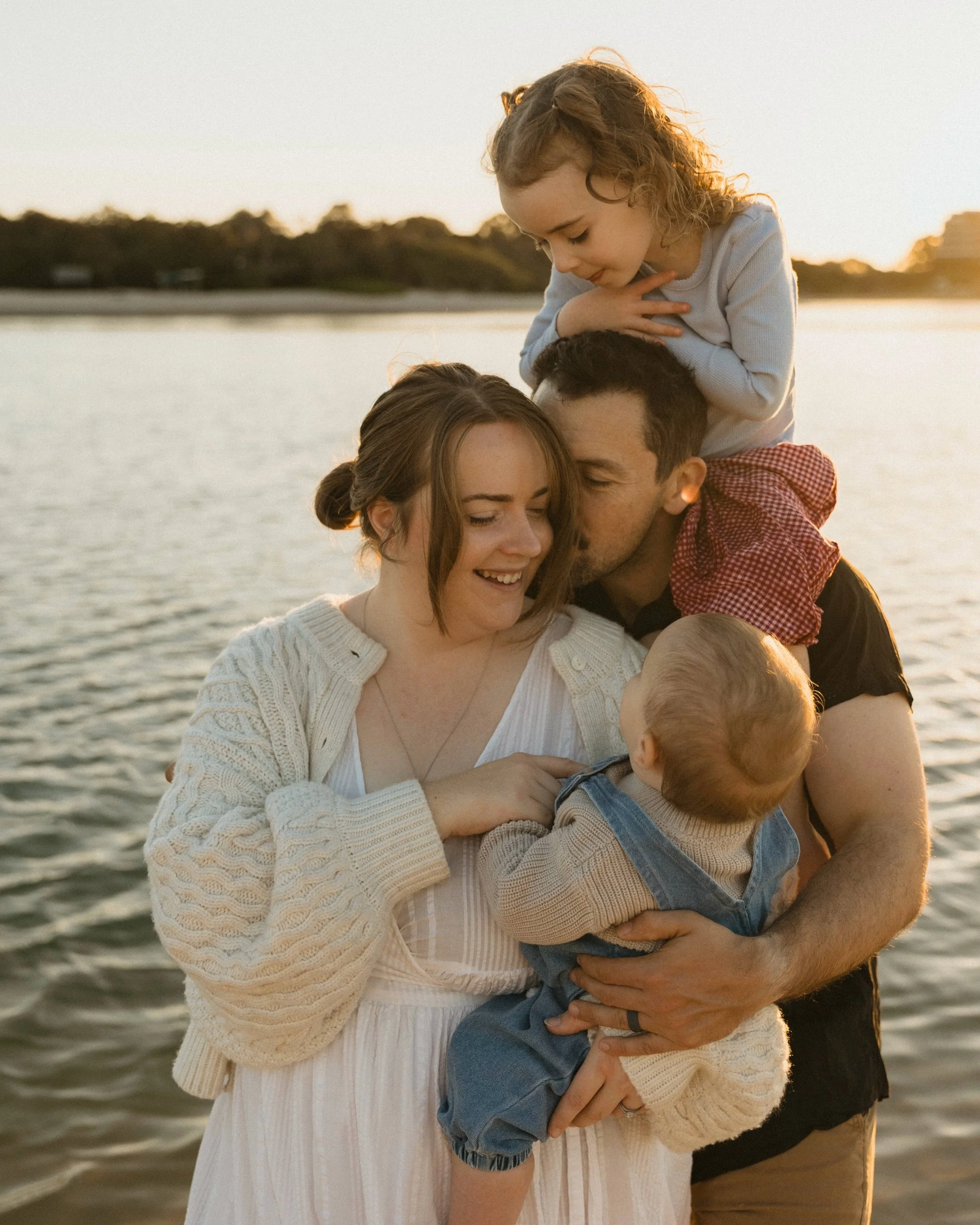Golden winter arvos with this beautiful fam! I&rsquo;ve lost count of how many times I&rsquo;ve captured them now over the years but I&rsquo;ll never forget their elopement in the pouring rain! The most incredible rainbow came out in the middle of th