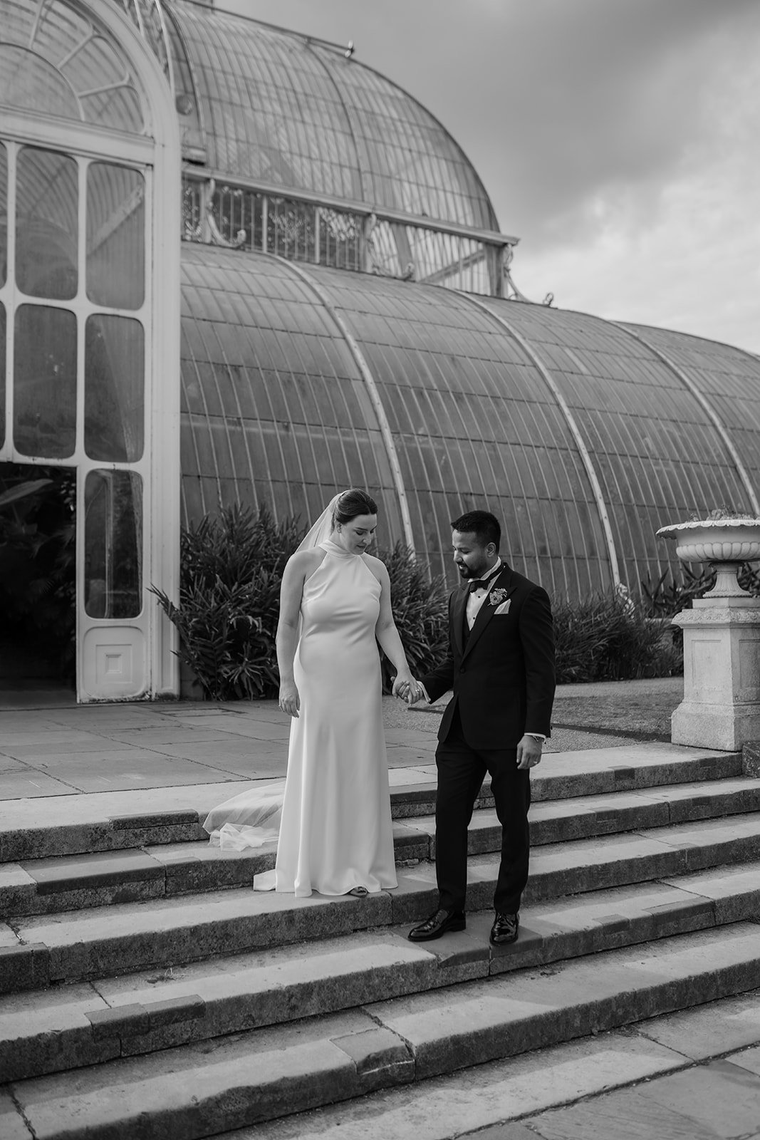 Kew-Gardens-Wedding-Portraits-53.jpg