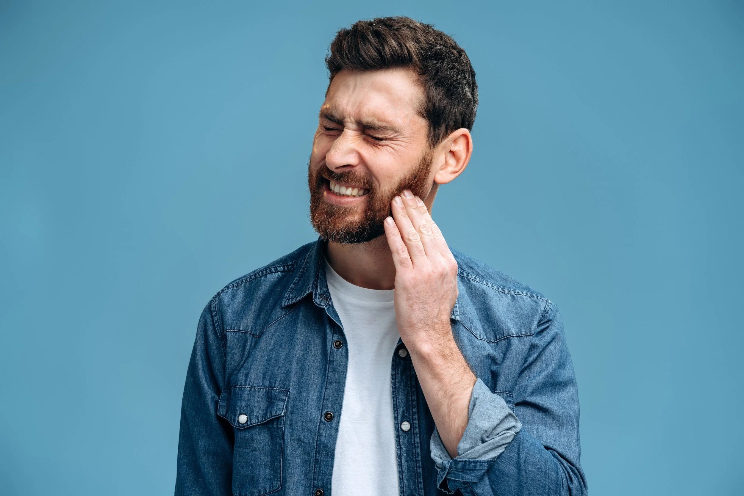 Sensitive Teeth: Common Causes, Symptoms and Care