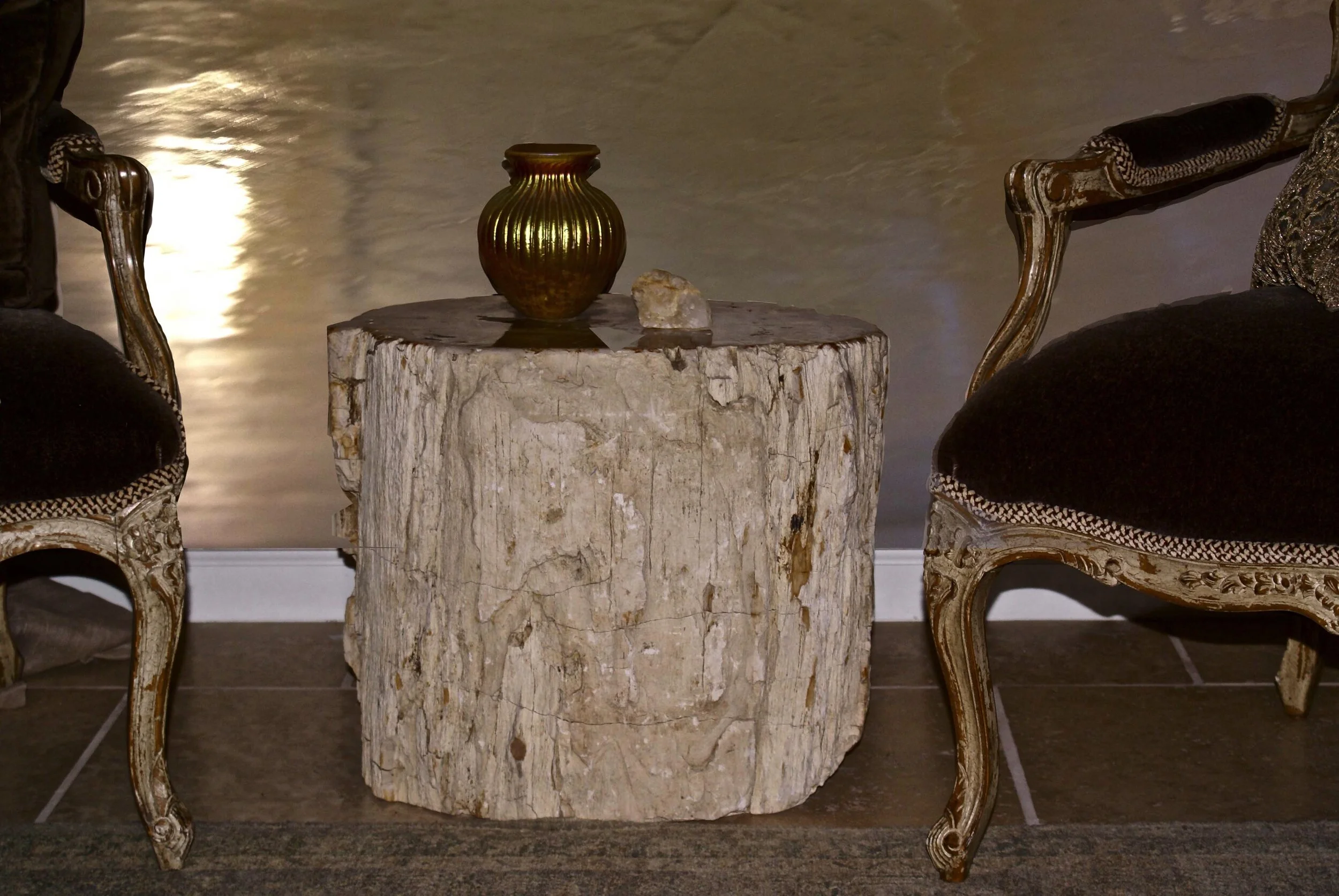 ACD Mulberry stone table Venetian walls.jpg