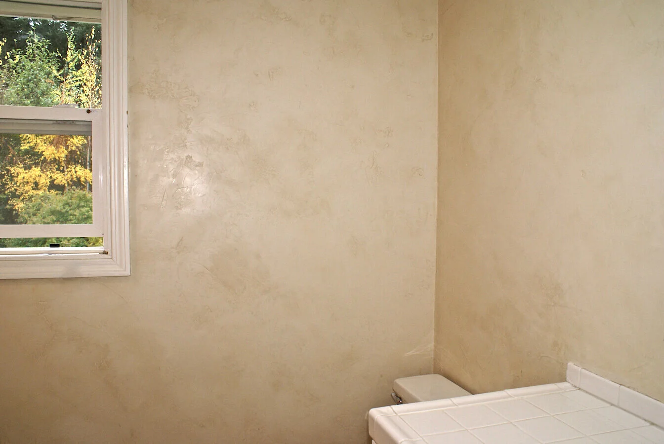 Linda+%26+David+Guest+Bath+walls+Venetian+copy.jpg