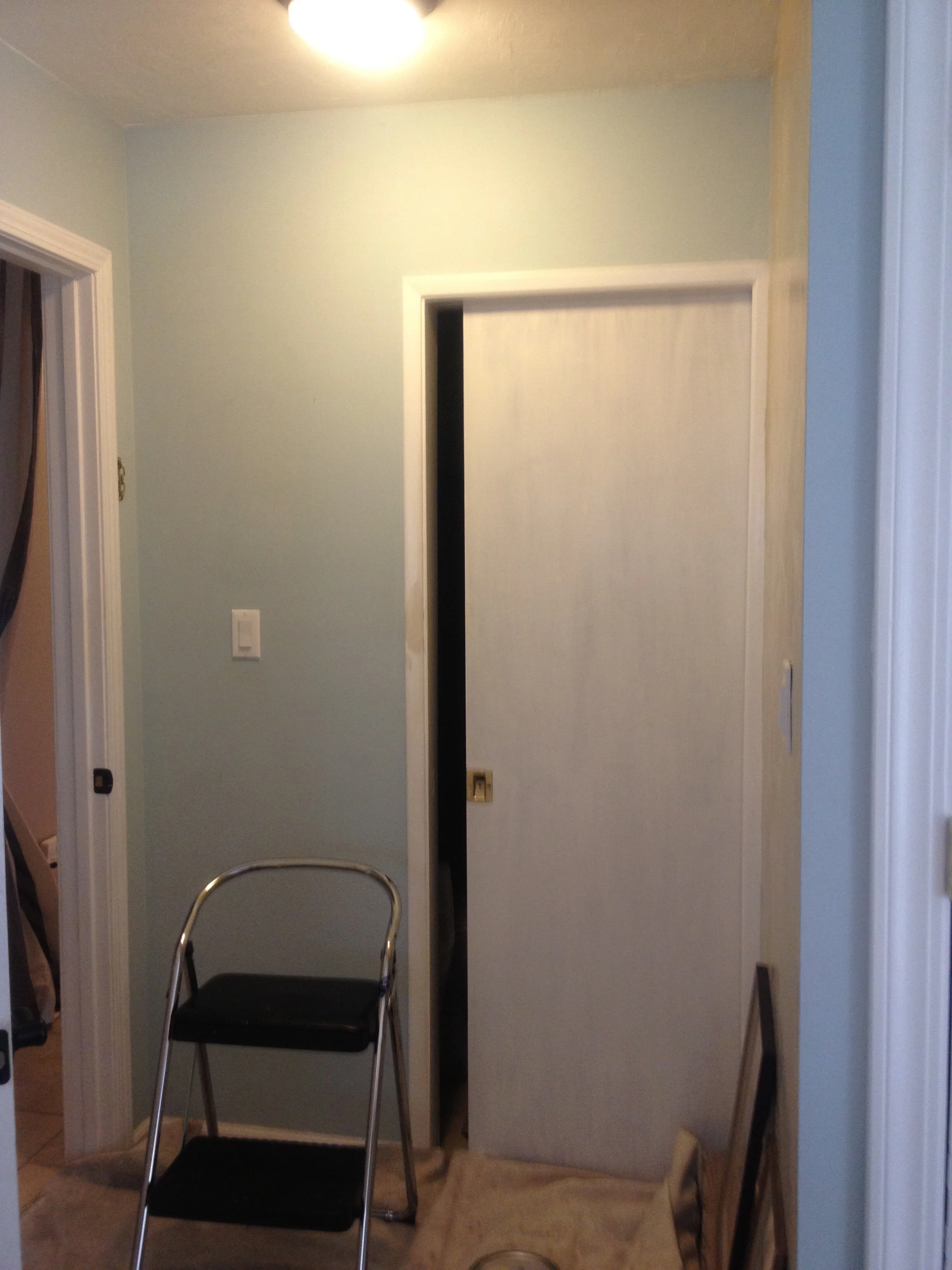 Mulberry Bedroom walls before.jpg