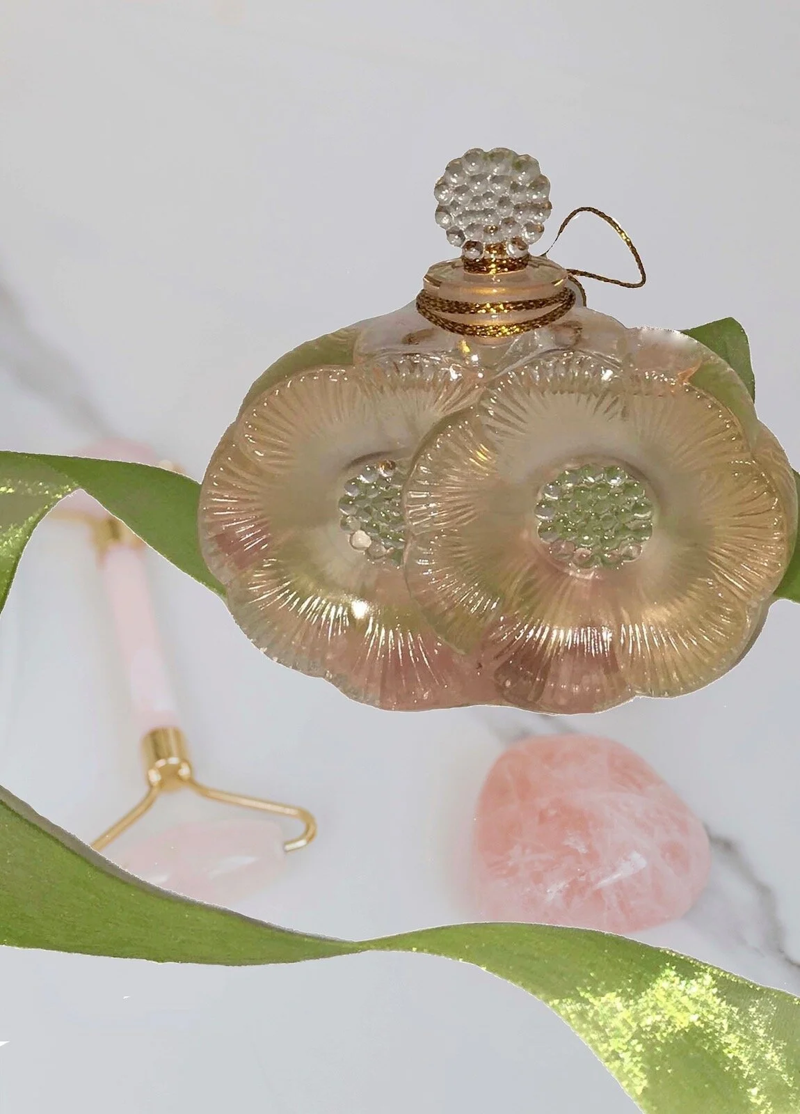 ACD SIGNATURE OIL ROSE & LALIQUE MED SZ.jpeg