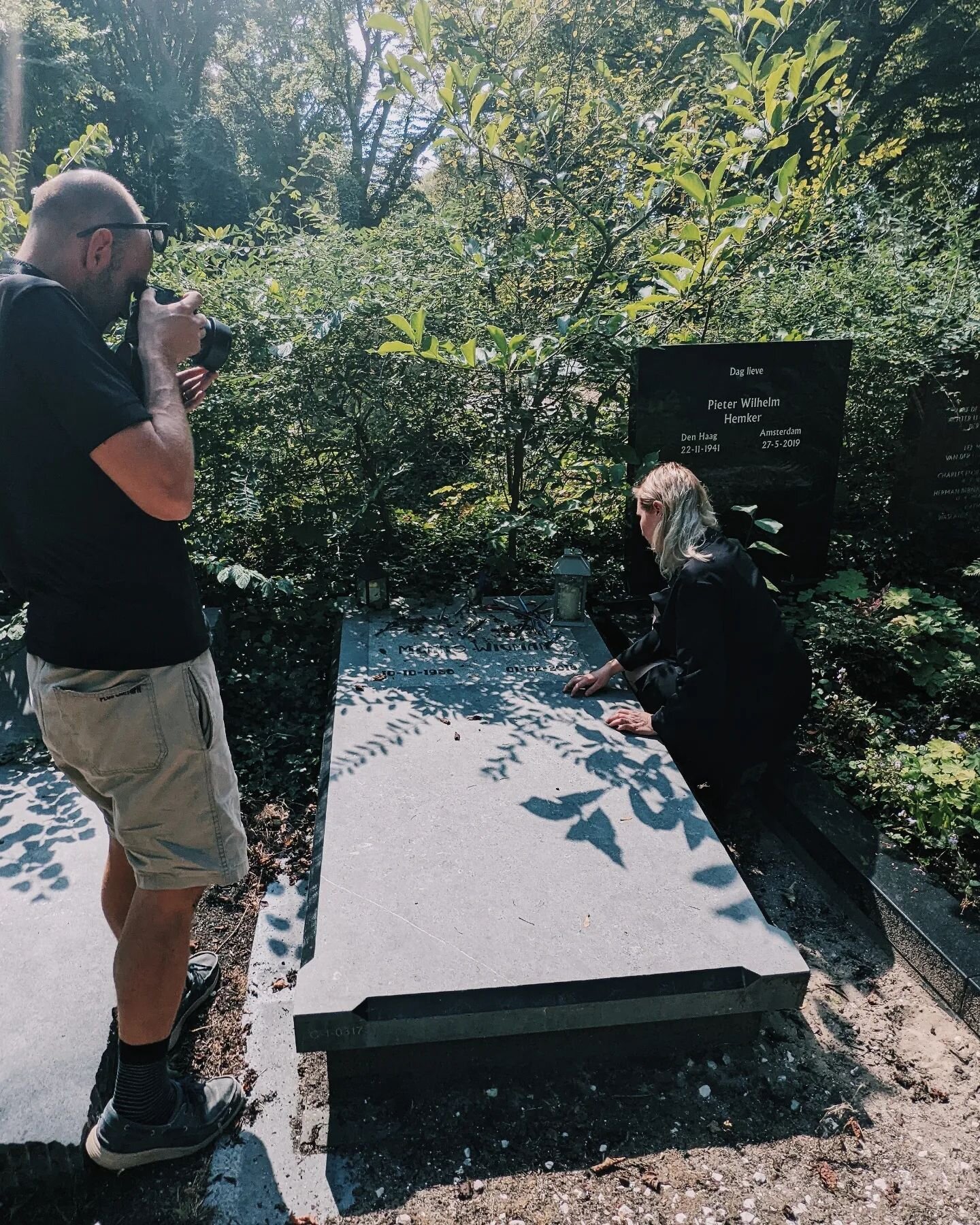 Today was a special day. Not only did I have a great interview &amp; shoot, I also found the grave of my favorite Dutch poet. Menno Wigman died in 2018 and was buried at cemetery Zorgvlied in Amsterdam. Every time I visited this cemetery I tried to f