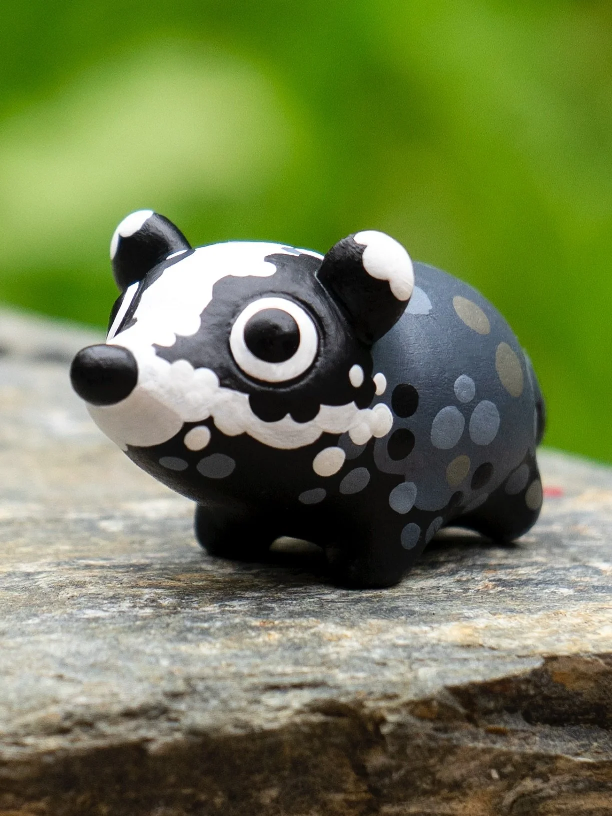 badger badger badger mushroom mushroom 🦡🍄
you can still find these in the shop :)
.
#badger #europeanbadger #fimoprofessional #polymerclay #animalsculpture
