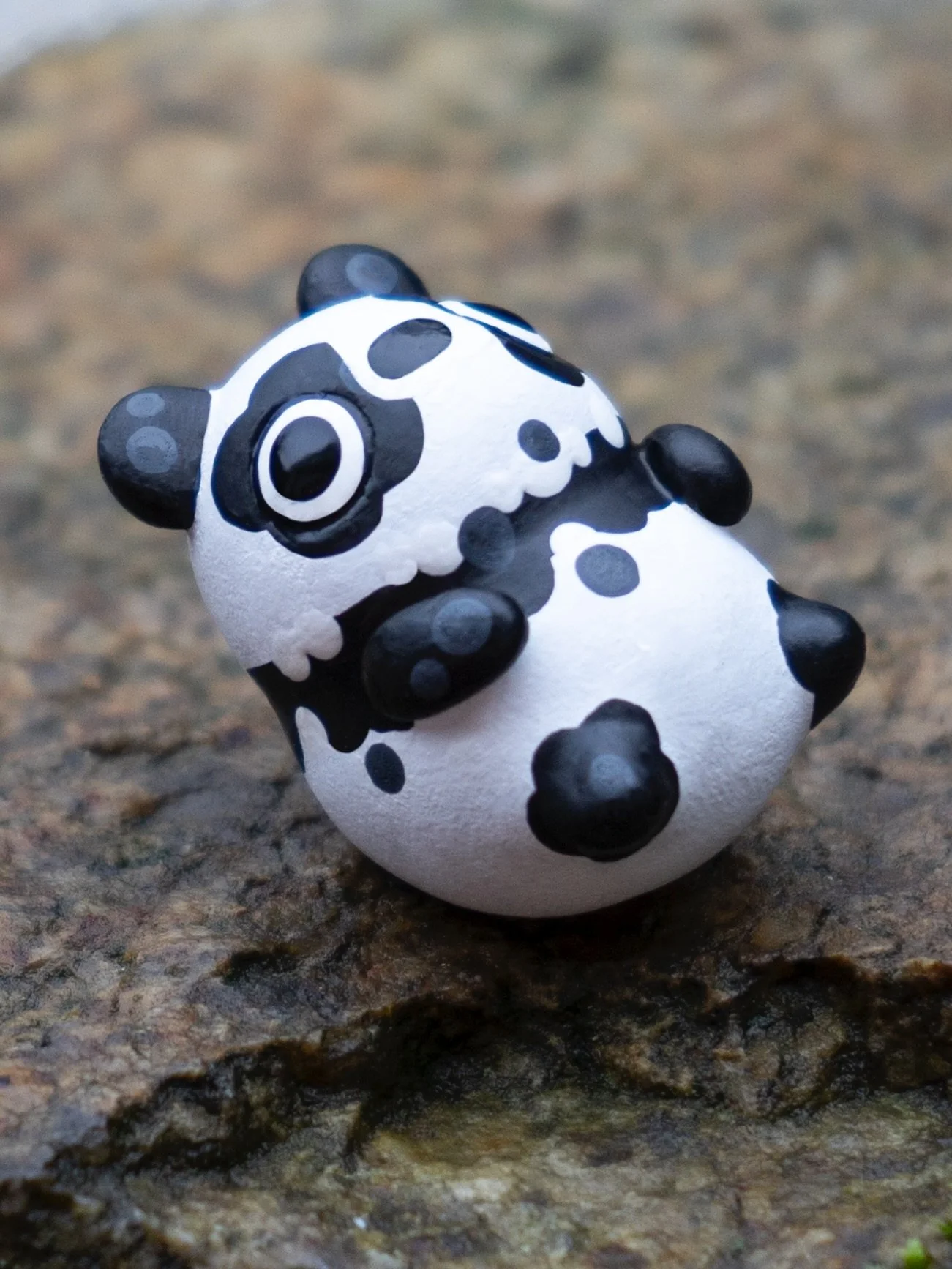 a few pandas i made recently 🐼
.
#polymerclay #fimoprofessional #pandasculpture