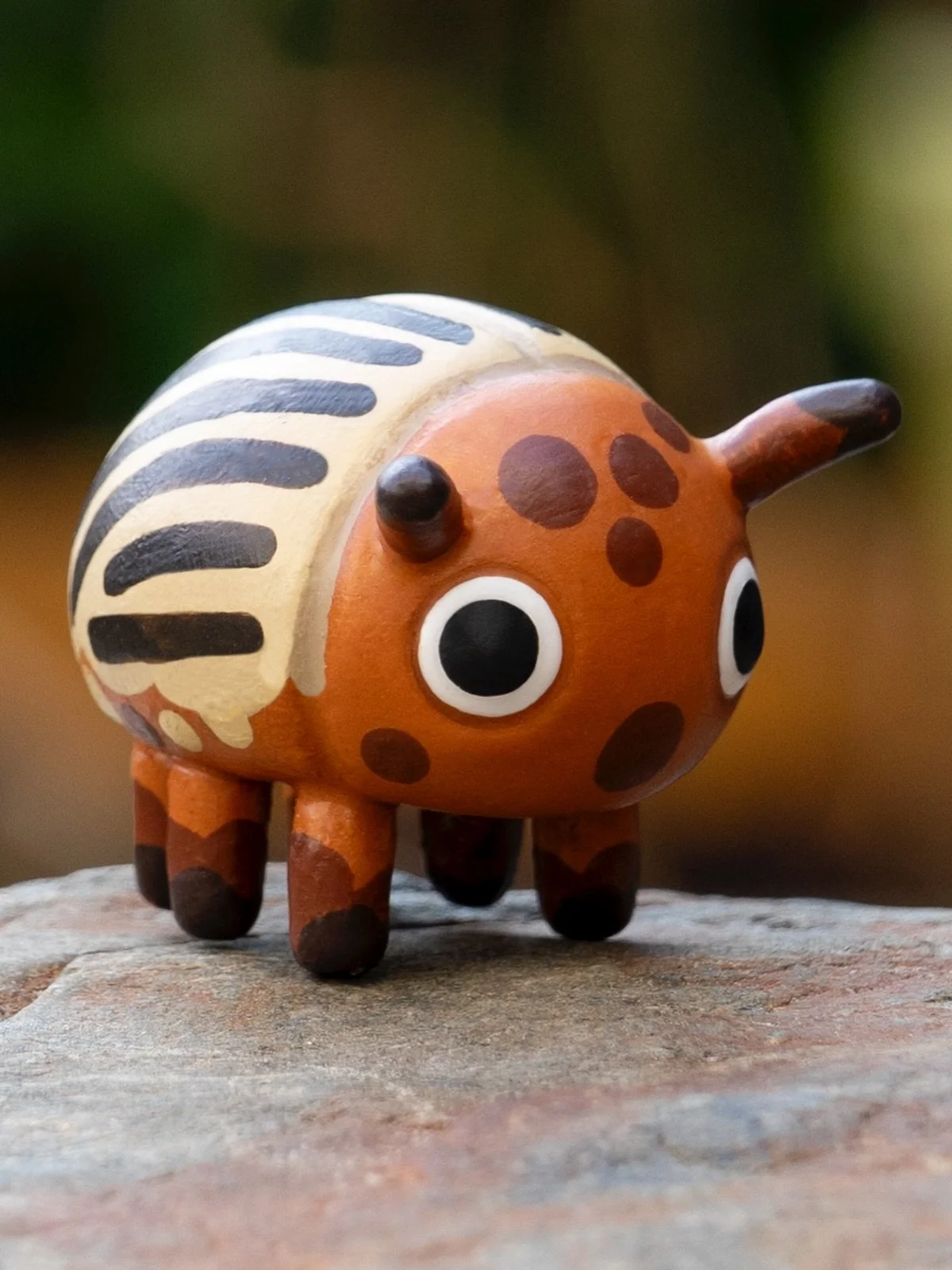 colorado beetle 🥰 it was very therapeutic making the stripes 😂
.
#coloradobeetle #polymerclay #fimoprofessional