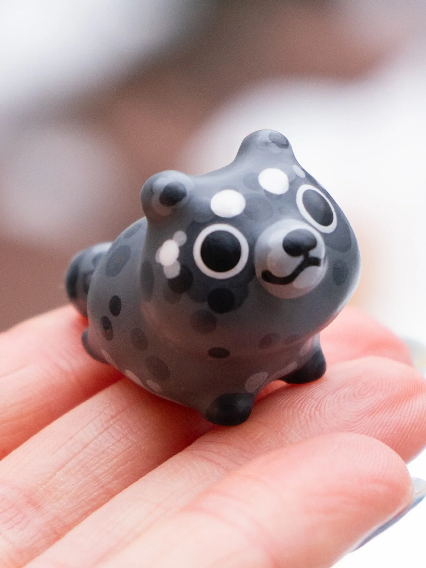 EDIT: shop update is live! 💗
shop update is in about 30minutes! (7pm CET). you can find previews of all that i made this month in my stories 💕
.
#polymerclay #fimoprofessional #raccoon