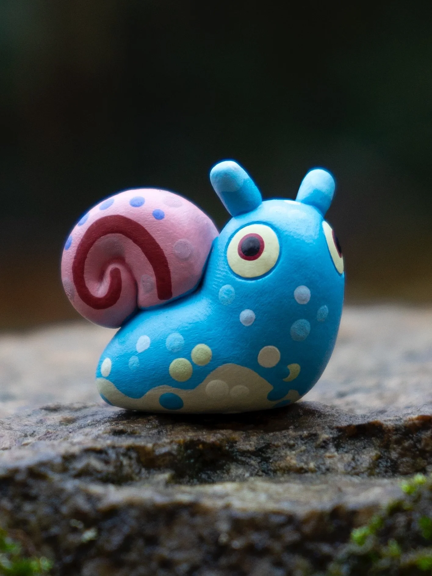 EDIT: shop update is live! 💕
i truly planned on making regular snails, but i've been rewatching spongebob lately and i simply could not resist painting them like gary 🙈🐌
shop update is in about 40minutes! (7PM CET) see you in the shop~ 
.
#polymer