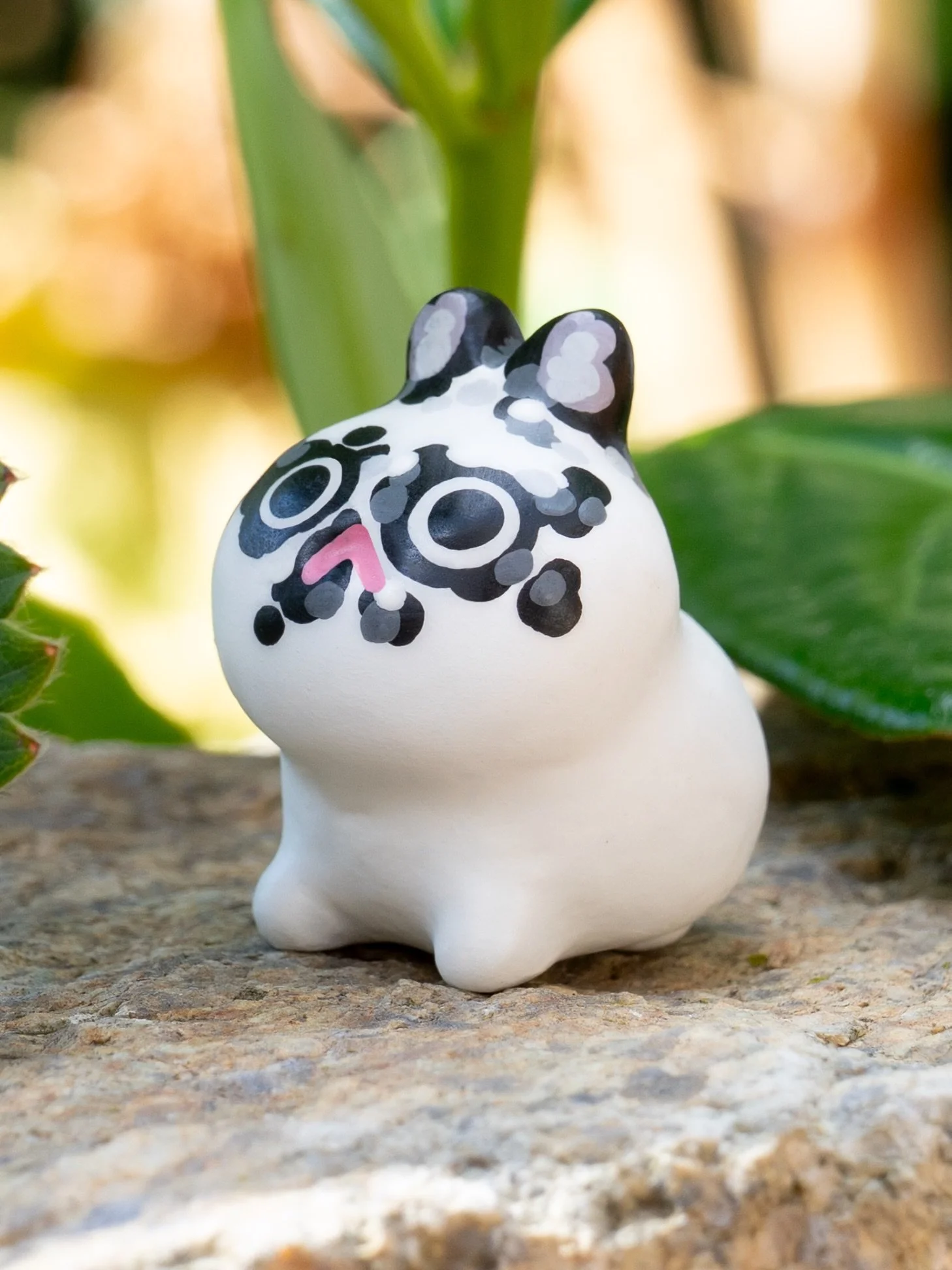 you might say i'm biased but bunnies are simply the most perfect creatures. too cute for this world. 
.
#polymerclay #fimoprofessional #petportrait