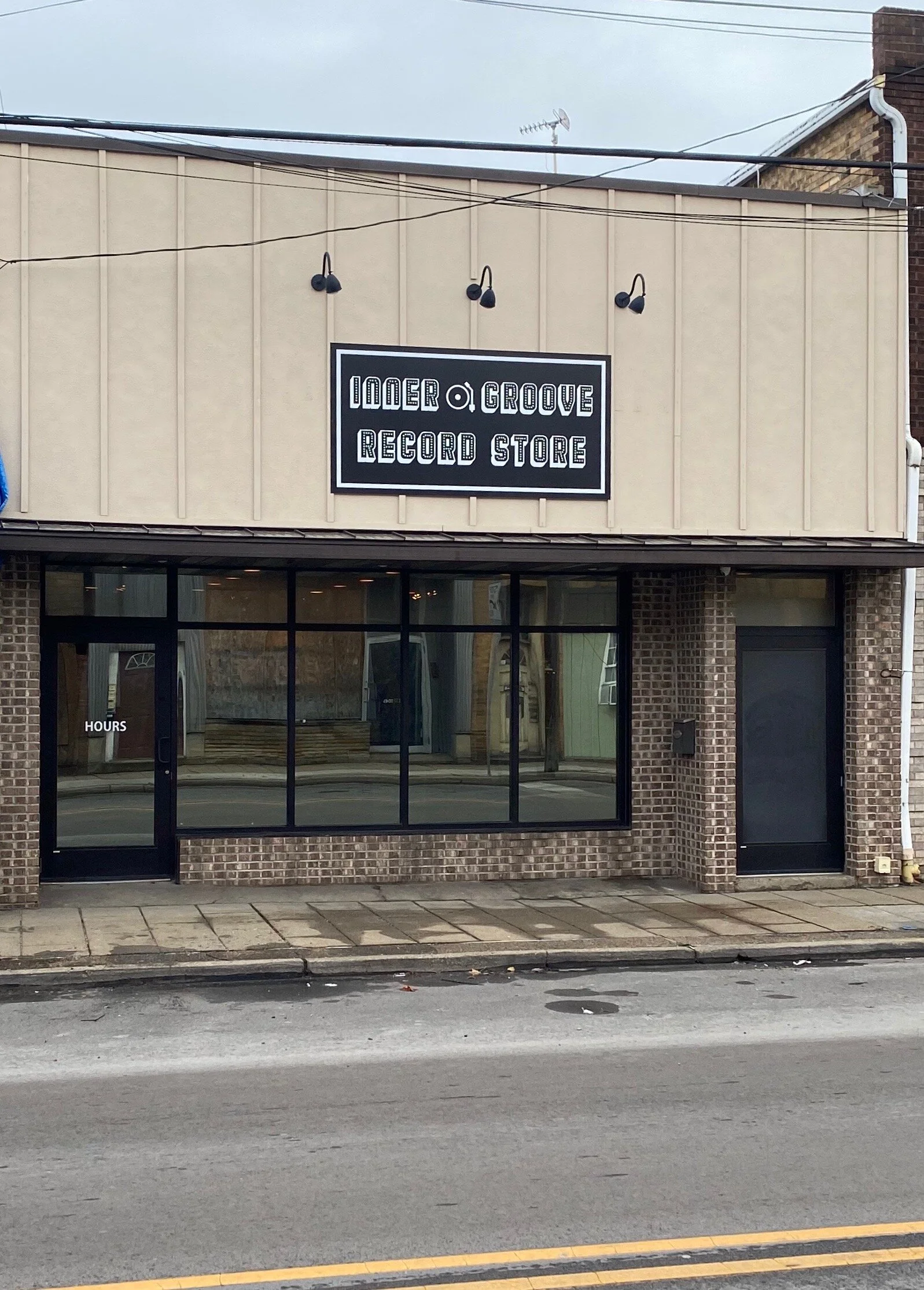 Location — InnerGroove Record Store