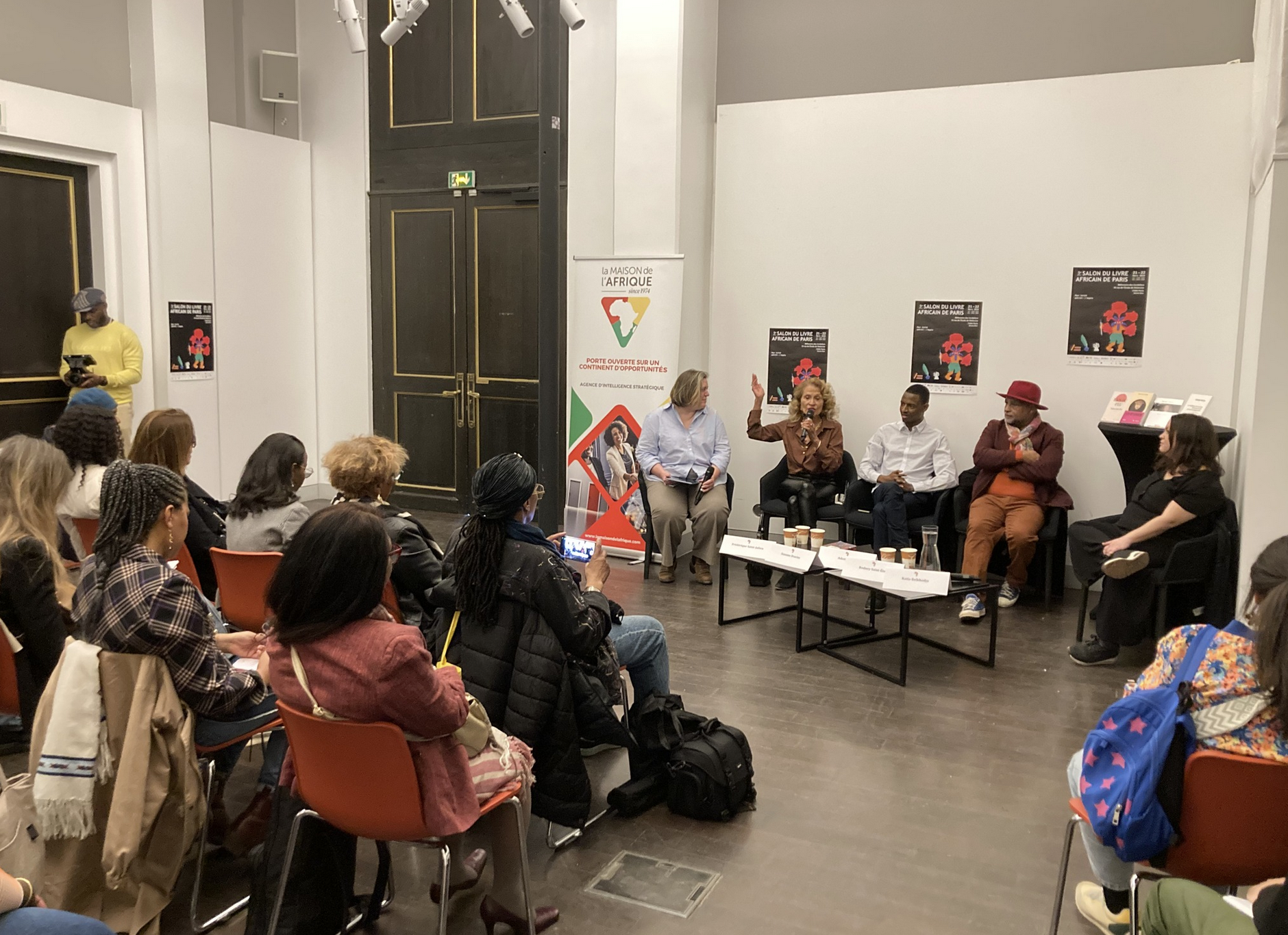 Table ronde Rodney.png