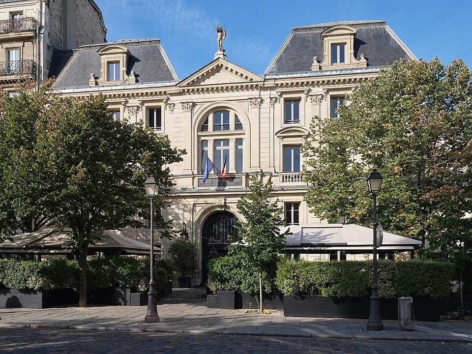 Façade_de_l'Hôtel_de_l'Industrie-1.jpg