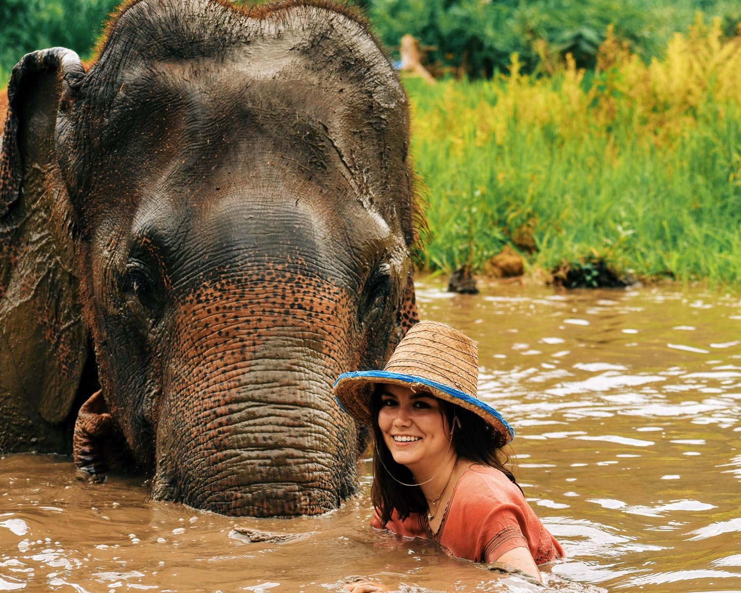 Teen service and immersion program to Thailand