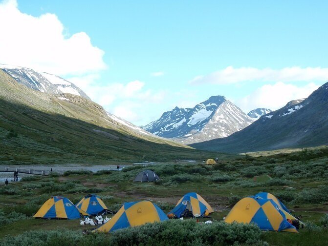 NORWAY: PEAKS AND VALLEYS