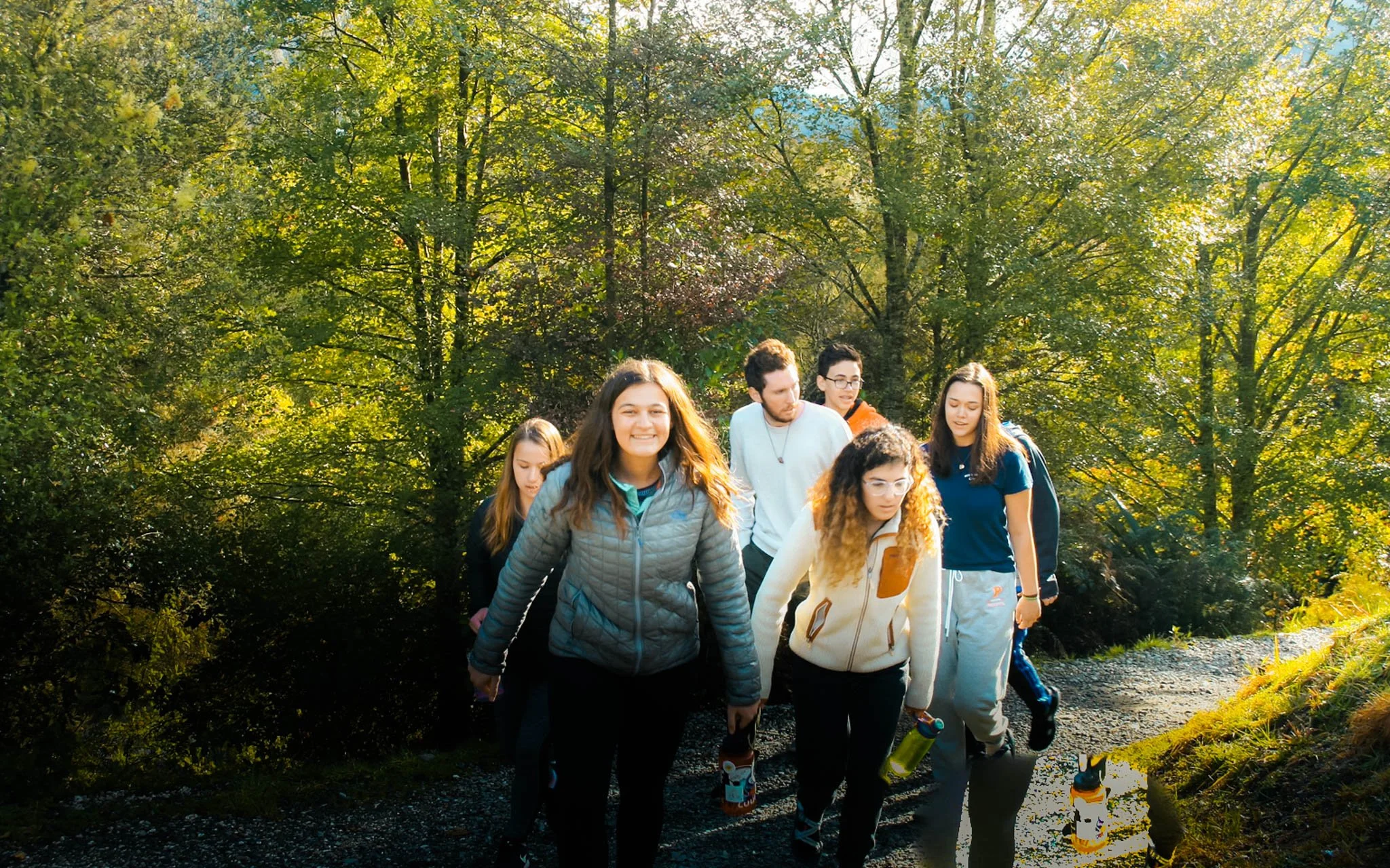 How to Find a Safe and Trustworthy Summer Teen Travel Program