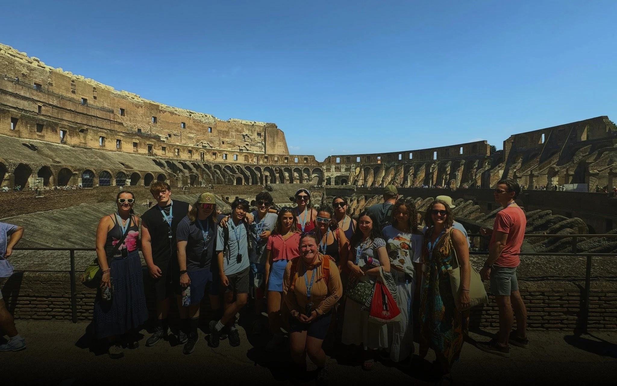  Exploring the Colosseum together in Rome. 