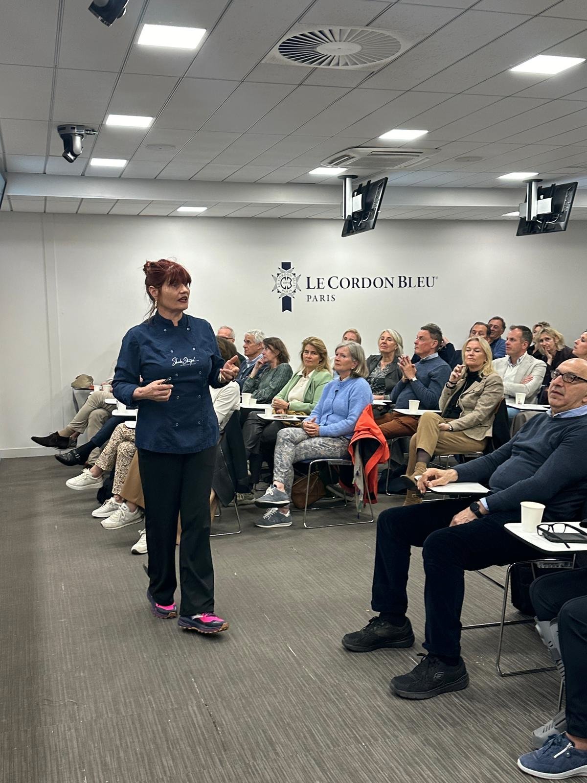 Sheila Struyck geeft een lezing bij Le Cordon Bleu Paris