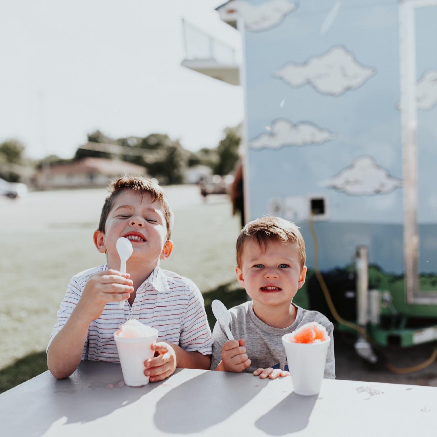 THAT SUMMER IS NEAR FEELING...
About 6 weeks, Tulsa!!!!! 
So many exciting things coming your way this Summer. 
We are so excited to serve you all!! 
&mdash;What flavor are you missing the most? For us, it&rsquo;s Josh&rsquo;s Mix.... 😉 🍧
📷: @kend
