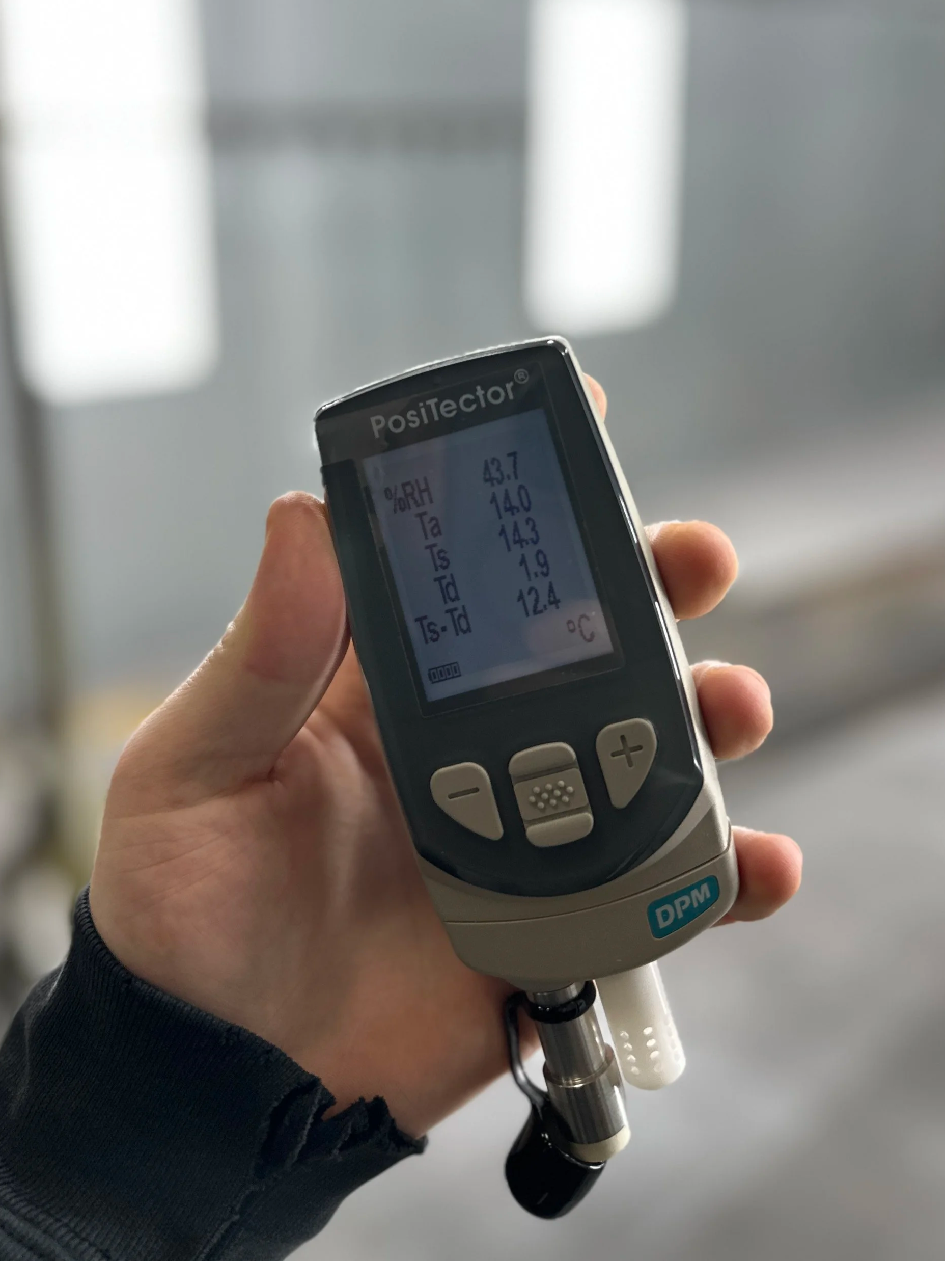 Dew point measuring gauge