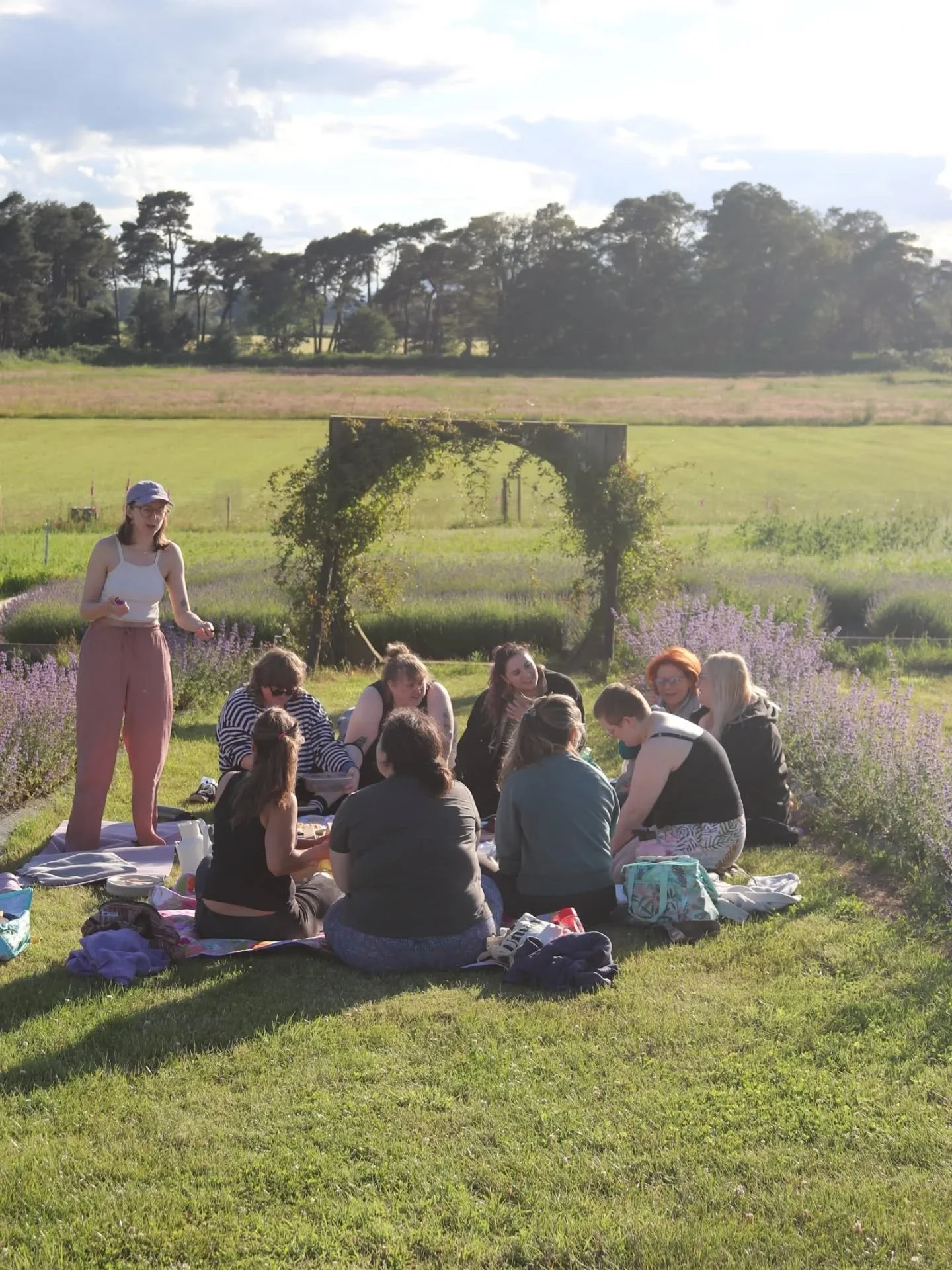 What a magical Solstice week it's been! 🌞

✨ Telling stories &amp; sharing meditation for the wonderful audience  @wildatheartsessions (complete with branches that got squashed in my bag 😅)

✨ Sharing yoga, great food &amp; great chat at the @scott