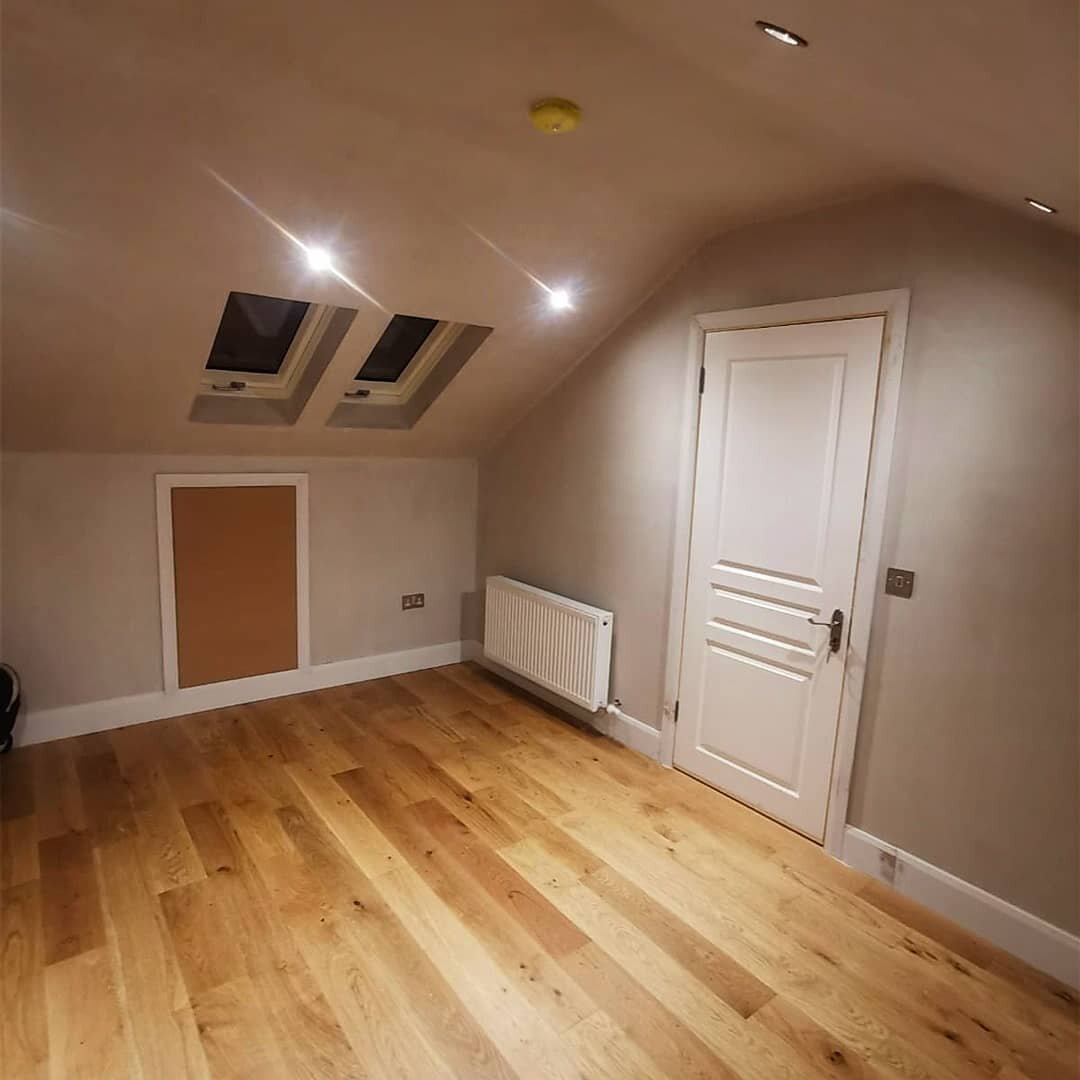 Attic Conversion completed in Dunboyne, Co. Meath. 

🔹New Stairs
🔹Semi Solid Oak Floors
🔹4x Velux Windows

An incredible amount of extra space created in this beautiful home. Have you considered converting your attic to a living space or bedroom? 