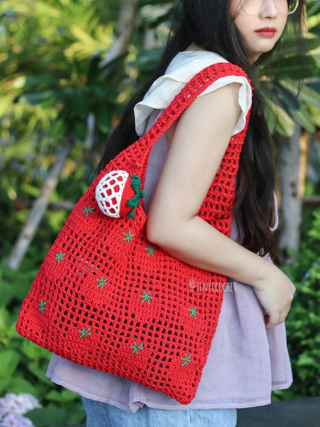 We love this crochet tomato bag! So cute 🥰 Perfect for spring and summer ! 

Carousel by @tinycrochet.store

YT channel: @tinycrochet

#tinycrochet #ourmakerlife #crochet