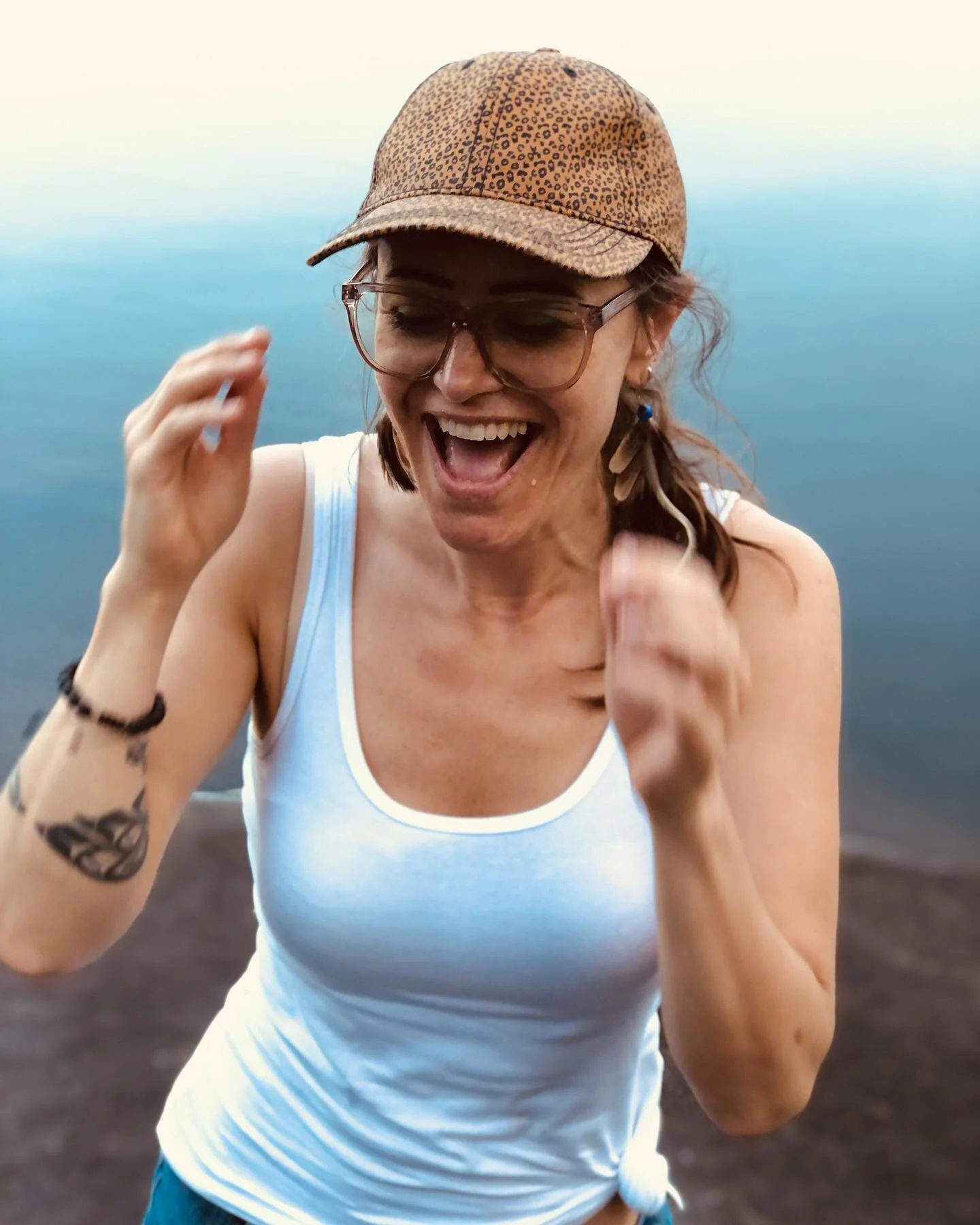 MY LOVE. I will be on your side. On your team. Even when you feel like not responding. Not making cash. Not fighting. Not making it happen. Not changing. Not staying. Not going&hellip;

Even if you don&rsquo;t feel like stepping into your power. I go