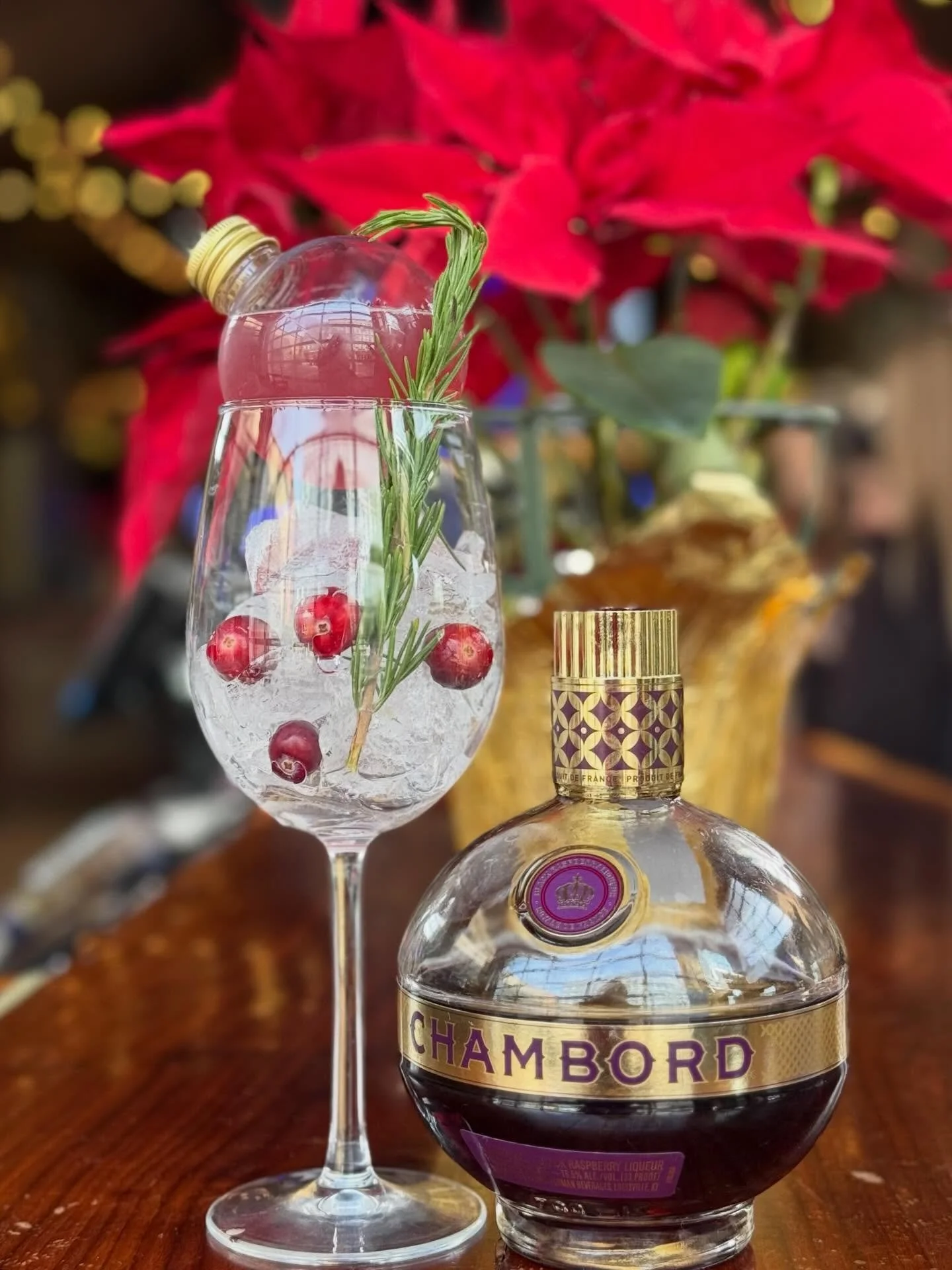 Our Northern Light cocktail is available until December 23! Swipe to see available times 🎄🍹