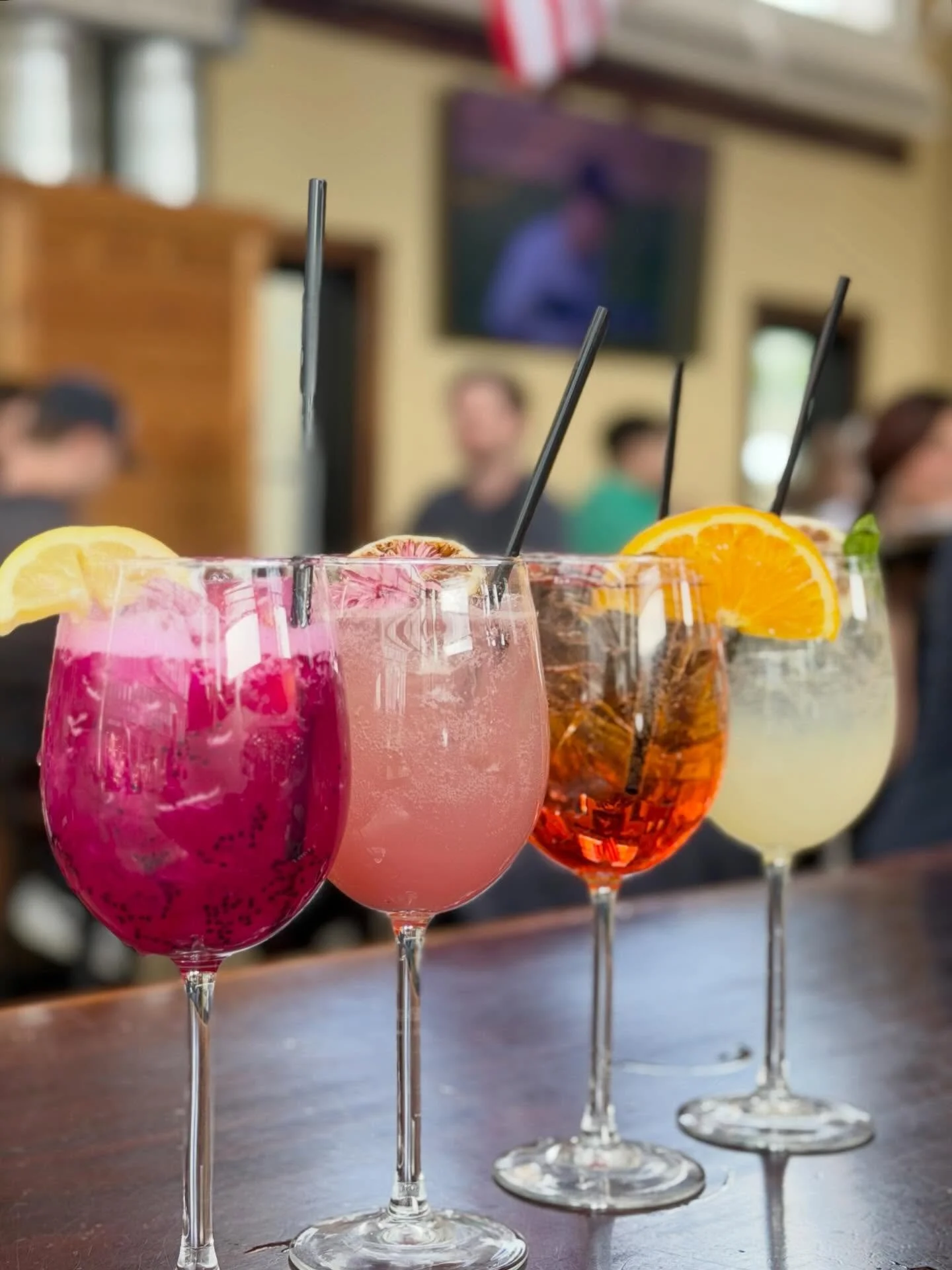 When the girls are girling: 🌺🍊🍋