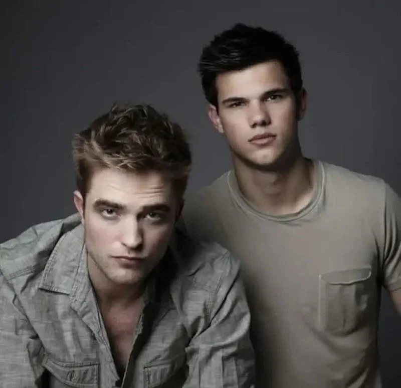 Robert Pattinson and Taylor Lautner