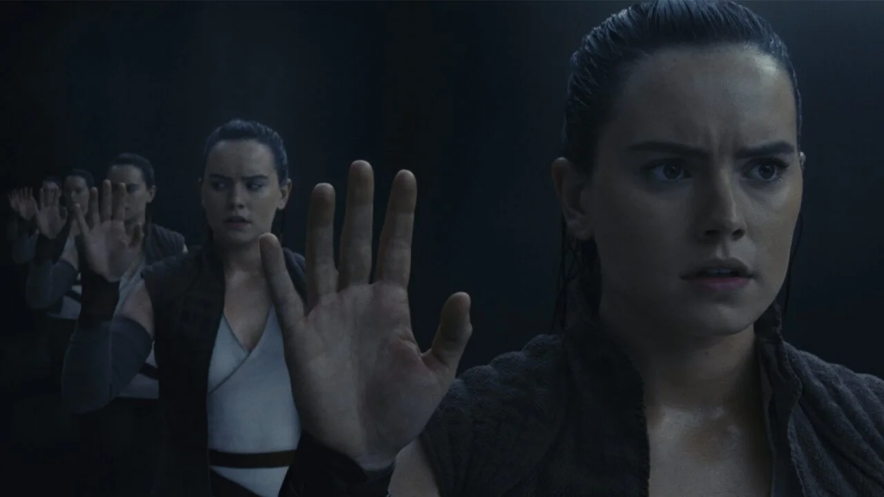 Rian Johnson Reveals What Rey's Mirror Scene Means In 'The Last Jedi'