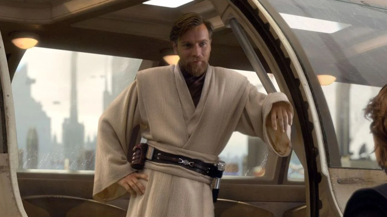 ‘Kenobi’ Co-star Reveals What It Was Like To Work Alongside Ewan McGregor On The New Show