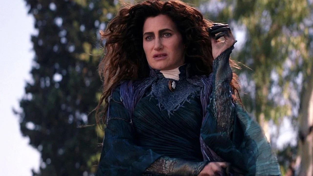 Kathryn Hahn Discusses Three Marvel Sorcerers She Would Love For Agatha To Face