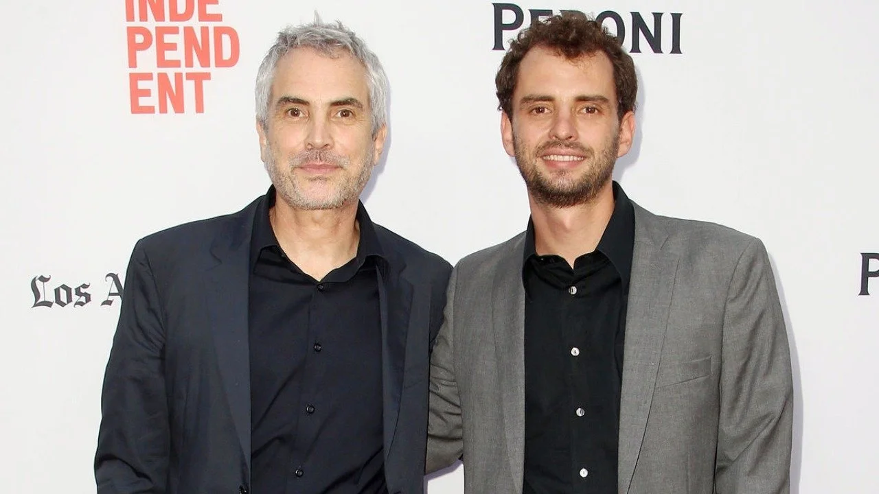 Jonás and Alfonso Cuarón Are Writing A Horror Film