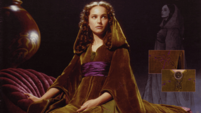Padme in her green velvet dress.   Image Source: Costume Vault