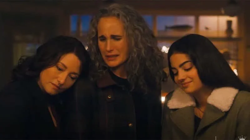 Kat, Del, and Alice sharing a bonding moment   Image Source: Cinemablend