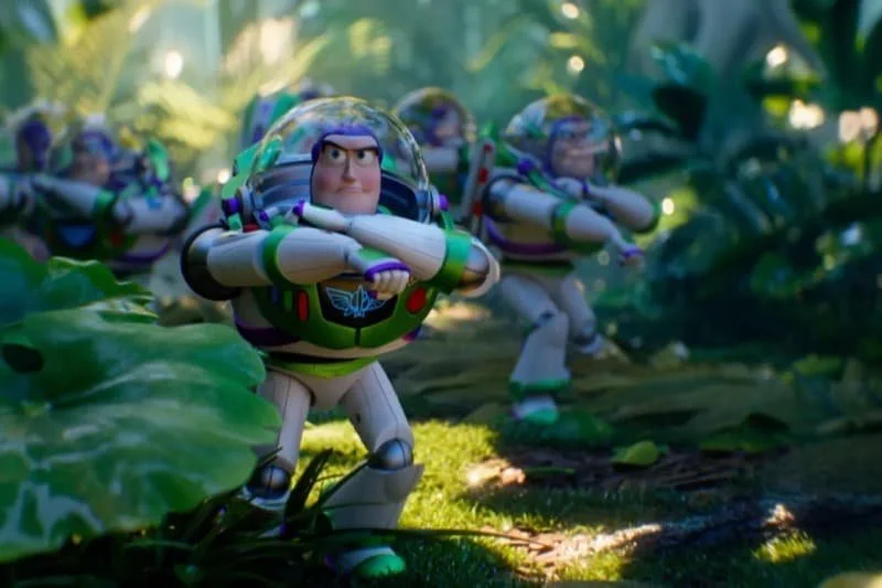 Army of high-tech Buzz Lightyears in Toy Story 5  Image Source: Atzat TV