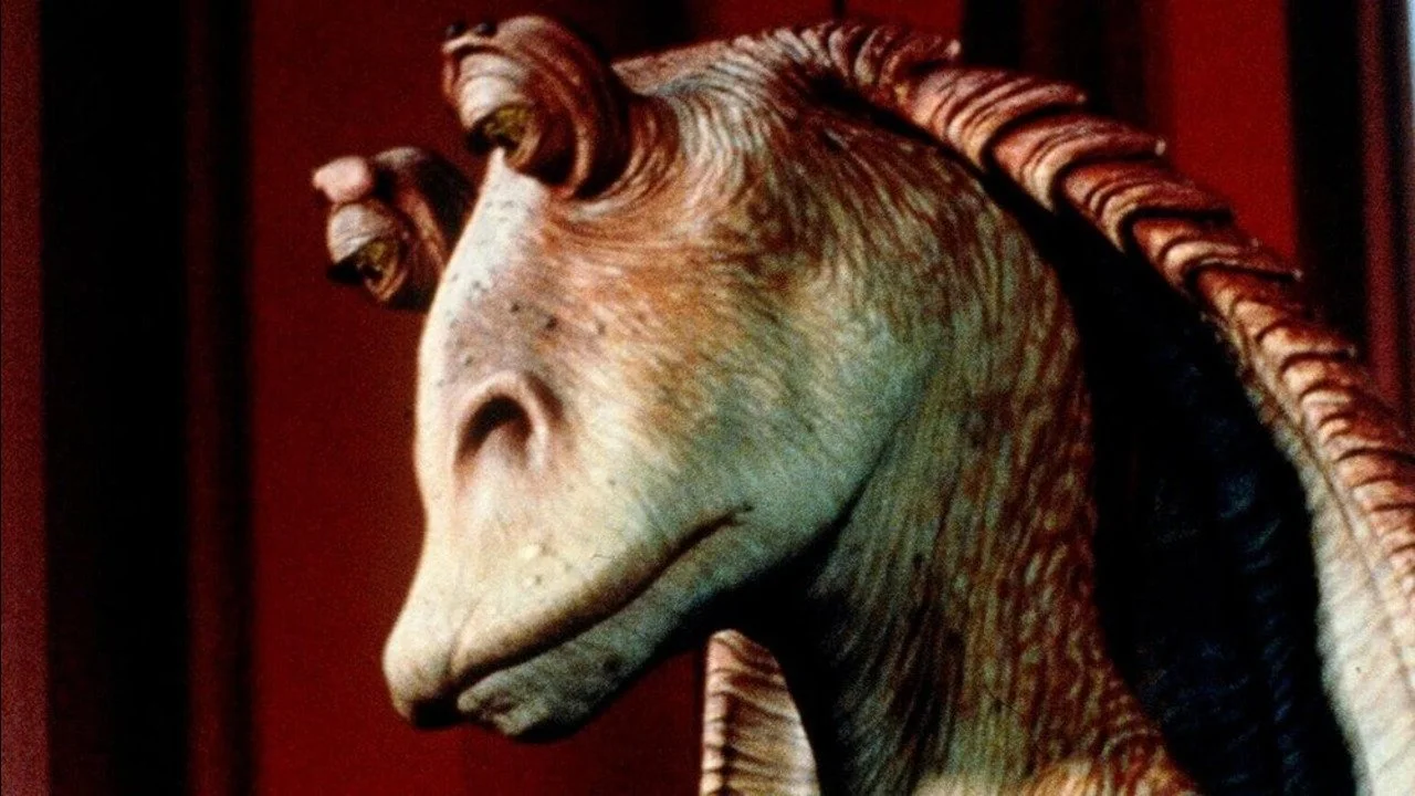 Was This 'Star Wars' Character More Useless Than Jar-Jar Binks ...