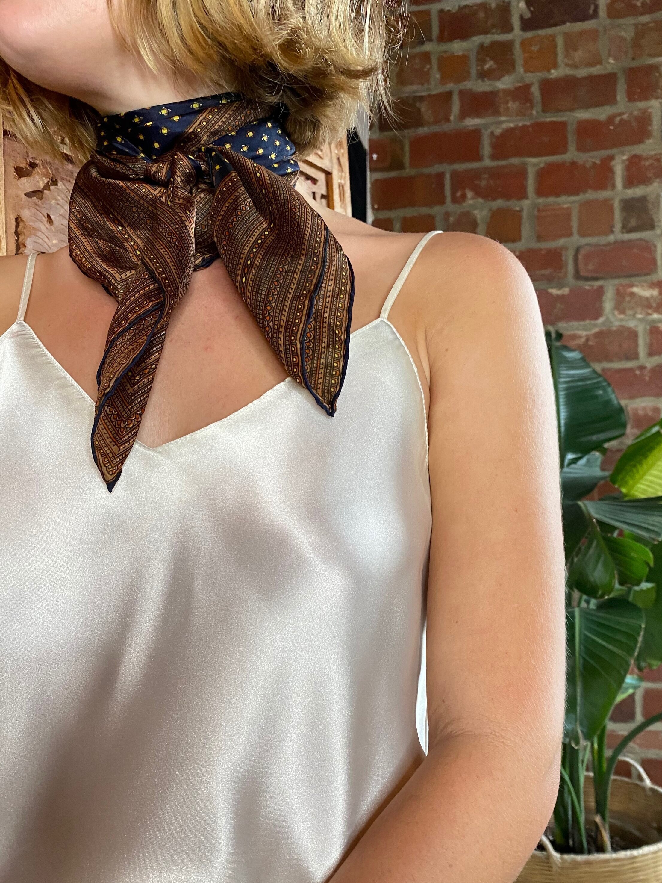 How to Style a Vintage Scarf — May's Place: Be Green. Buy Vintage.
