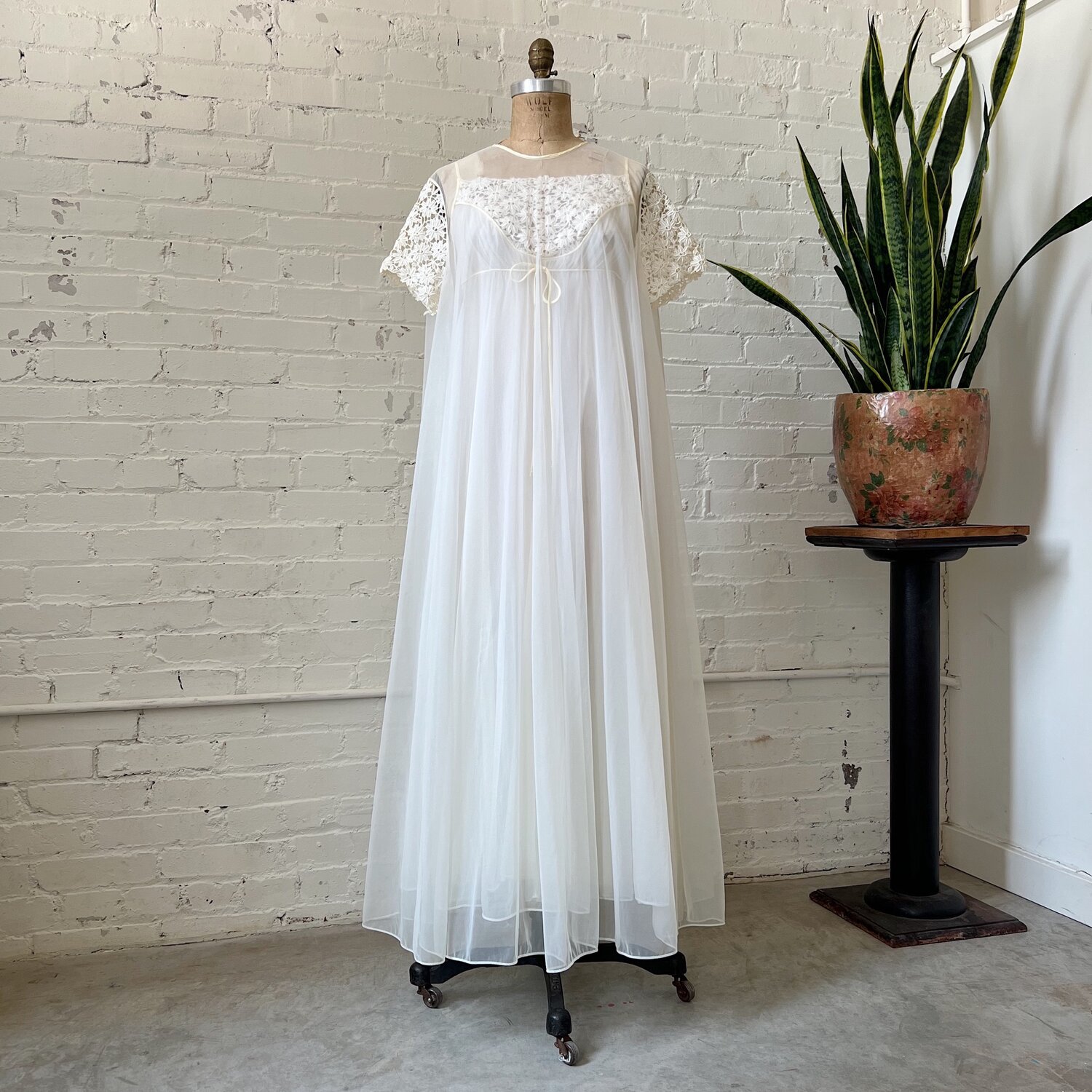 Sheer Nightgown & Overlay Gown w/Lace Sleeves Peignoir Set, Size