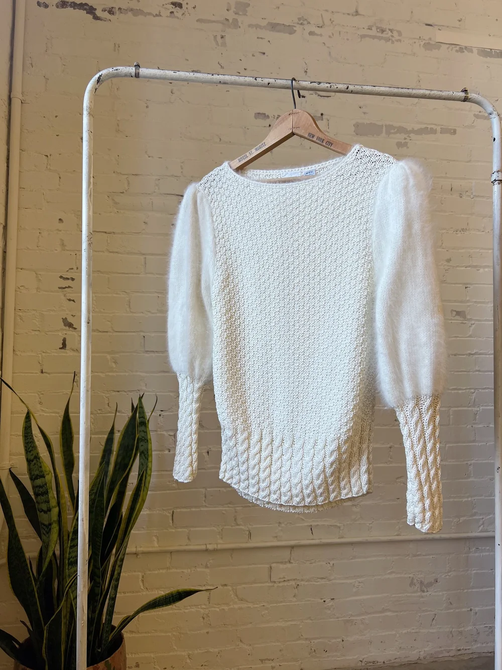 White vintage deals sweater