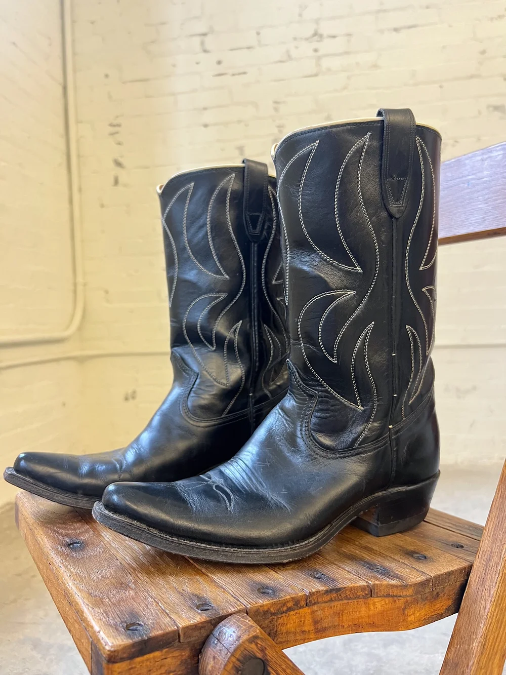 Vintage black cheap cowboy boots