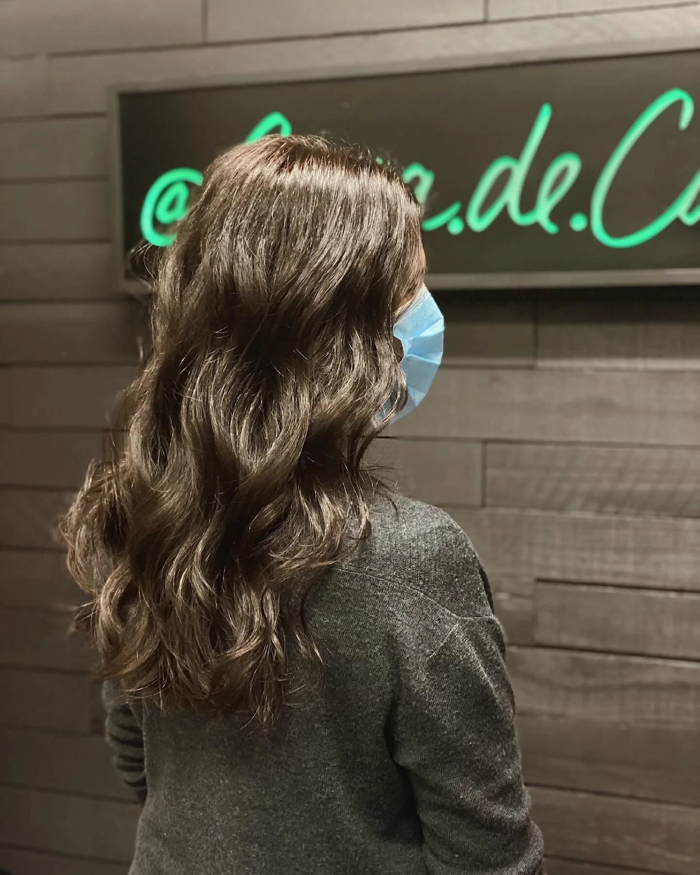 ... And another brunette beauty 🤎

#CasaDeCara #hair #hairstylist #hairdresser #houseofcara #beuty #614 #picoftheday #asseenincolumbus #columbus #westerville #lewiscenter #delaware #powell #newalbany #modernsalon #behindthechair #lanzahaircare #beac