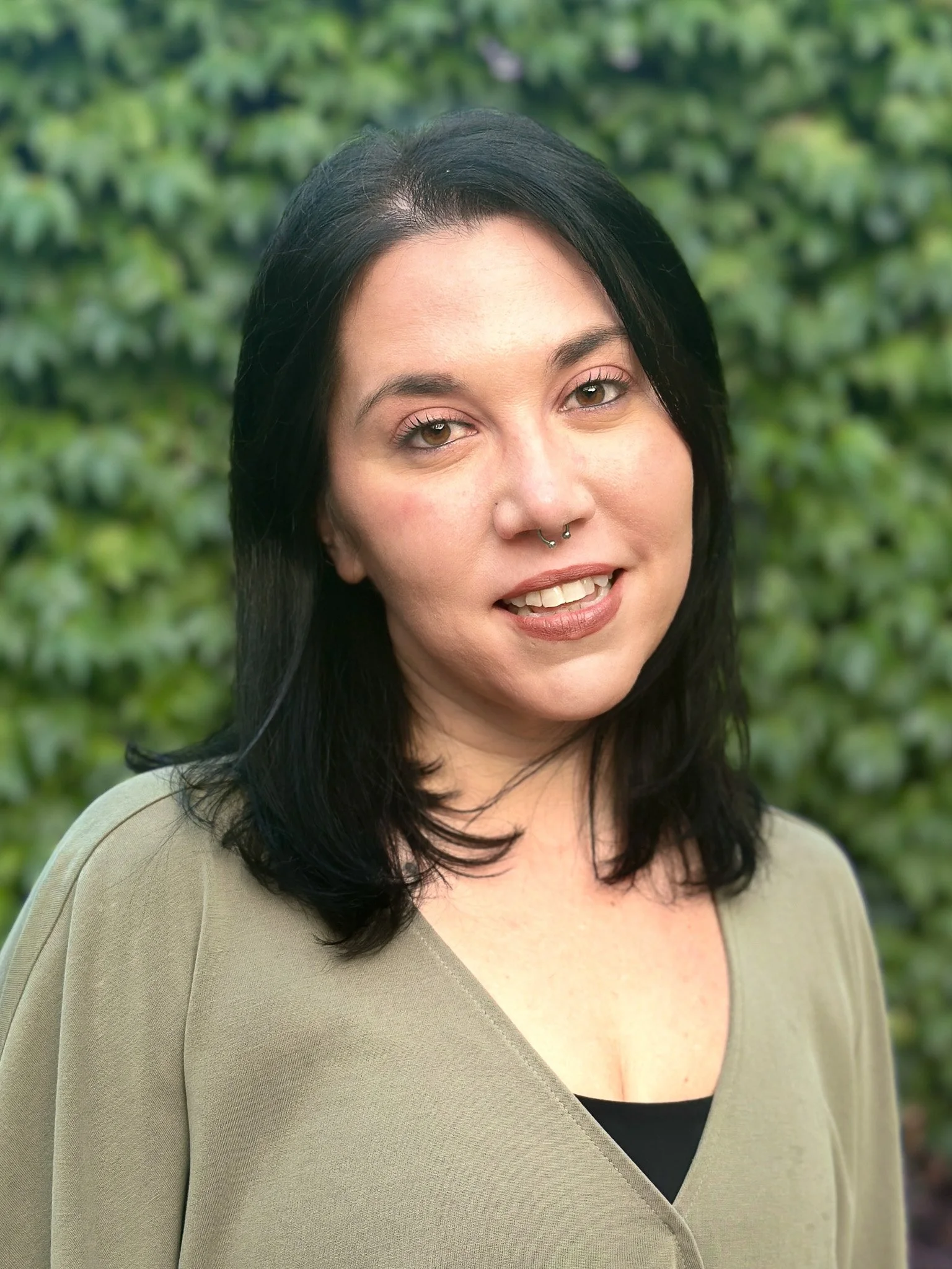 Samantha Blake Cohen: Defying Expectations, Embracing Her Disability - e64l5kn