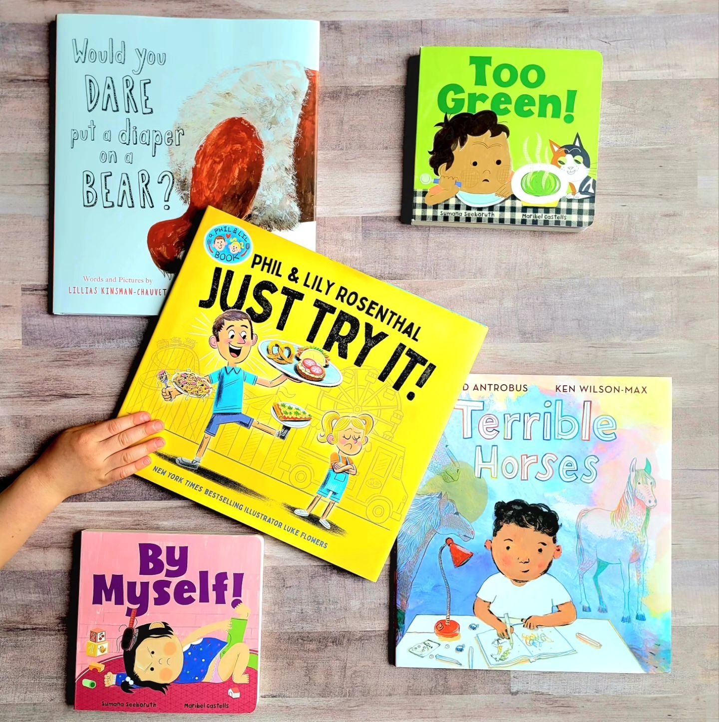 💗Growing up can be tricky, but luckily, there are books to help! Today's picture book and board book mash-up is perfect for kids who are picky eaters, trying to be independent, or who get into fights with siblings. ❤️Happy reading!

👕By Myself!&nbs